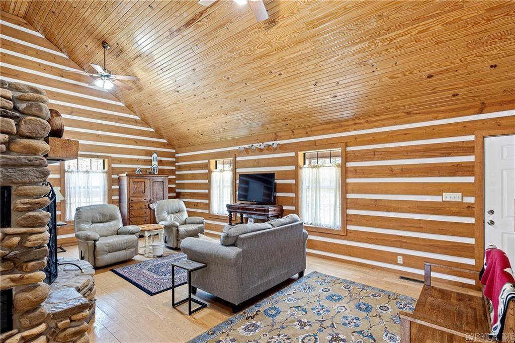 400 Owen Wait Road Property Photo 6