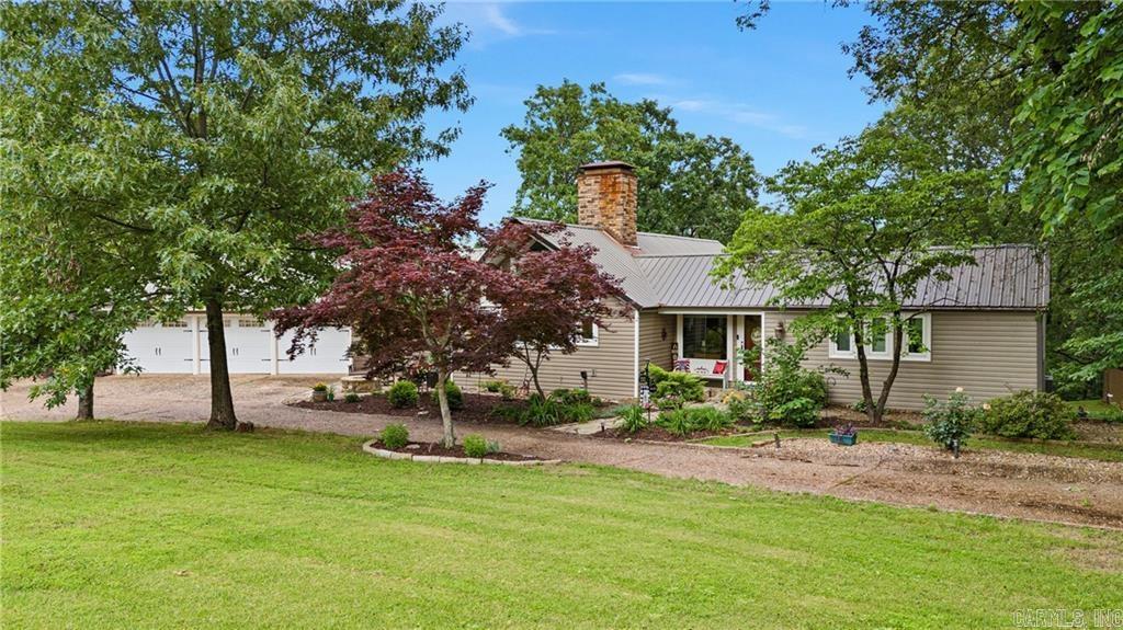 210 Hilltop Drive Property Photo 3