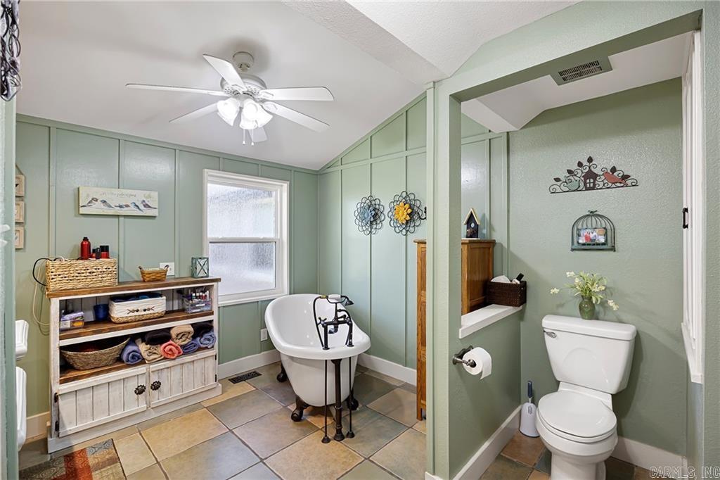 210 Hilltop Drive Property Photo 22