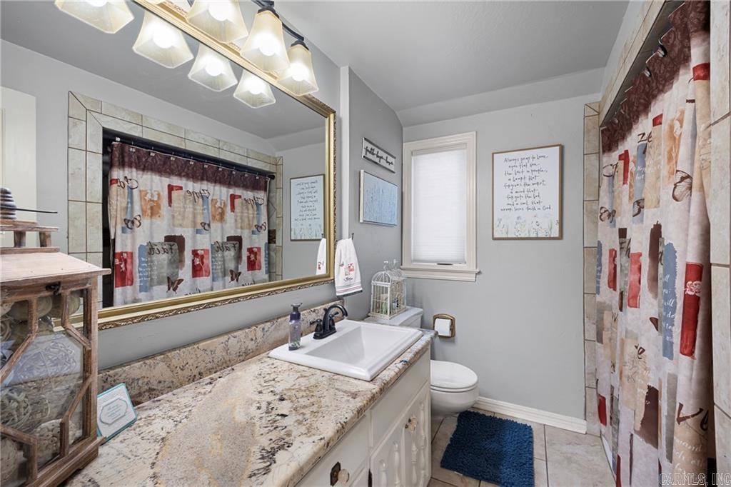 210 Hilltop Drive Property Photo 29