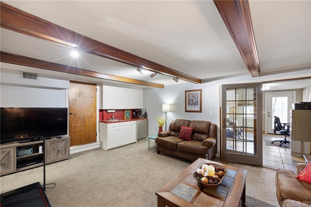 210 Hilltop Drive Property Photo 34