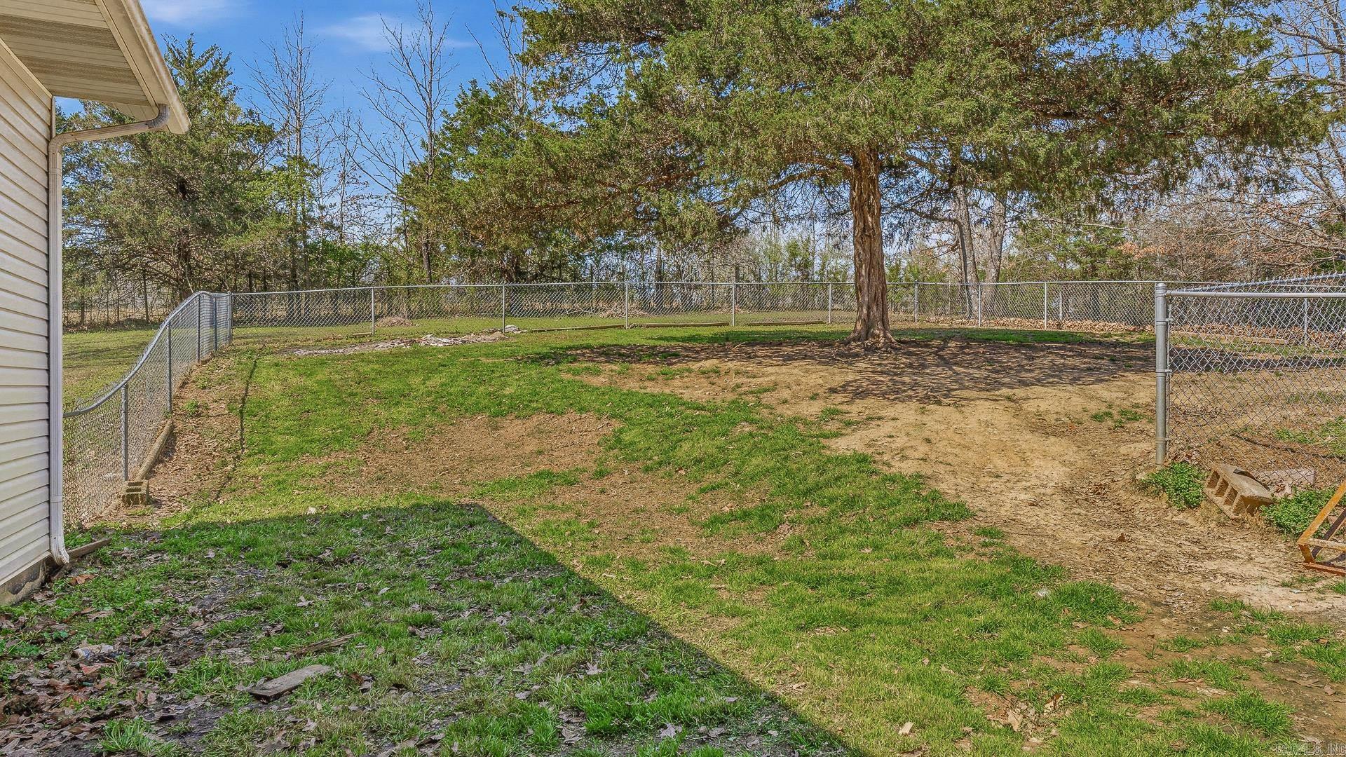 1006 Roselee Property Photo 6