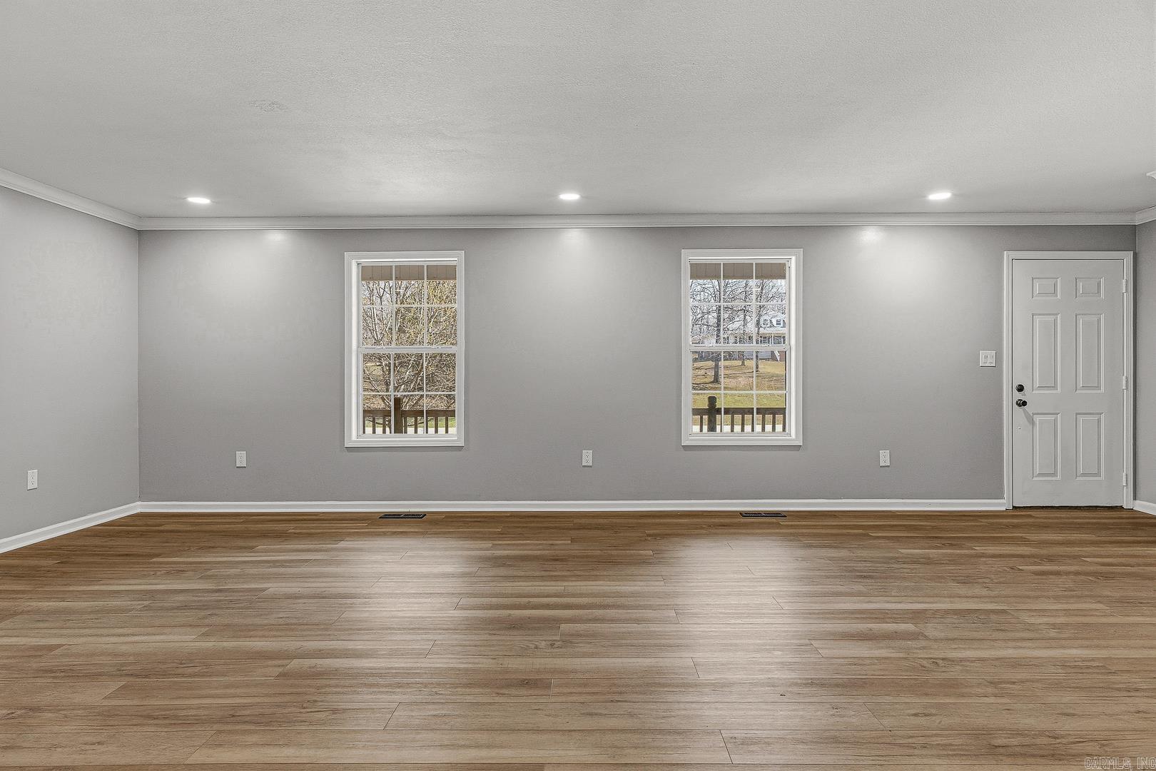 1006 Roselee Property Photo 9
