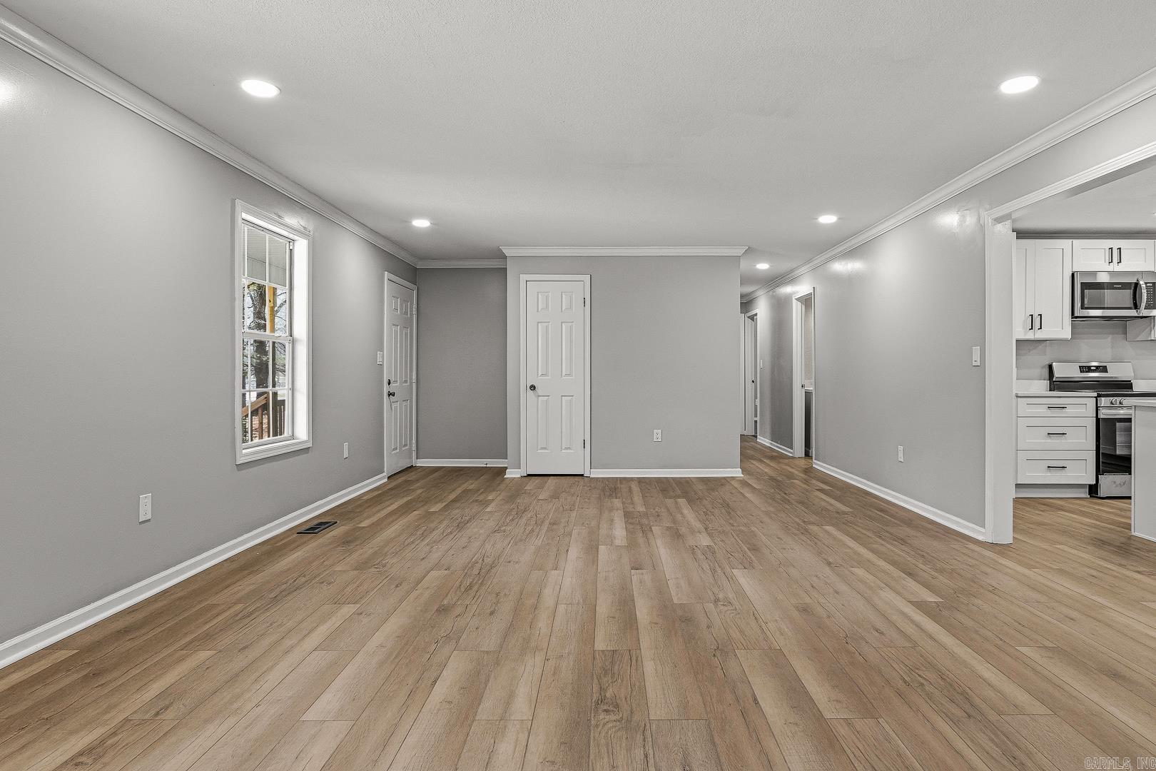 1006 Roselee Property Photo 12