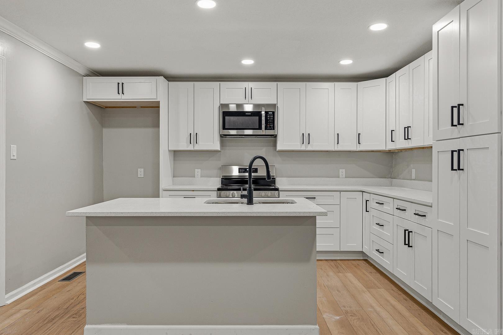 1006 Roselee Property Photo 15