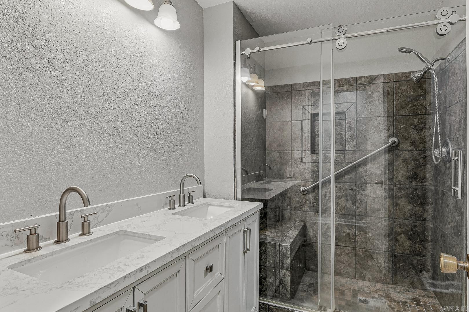 1006 Roselee Property Photo 22