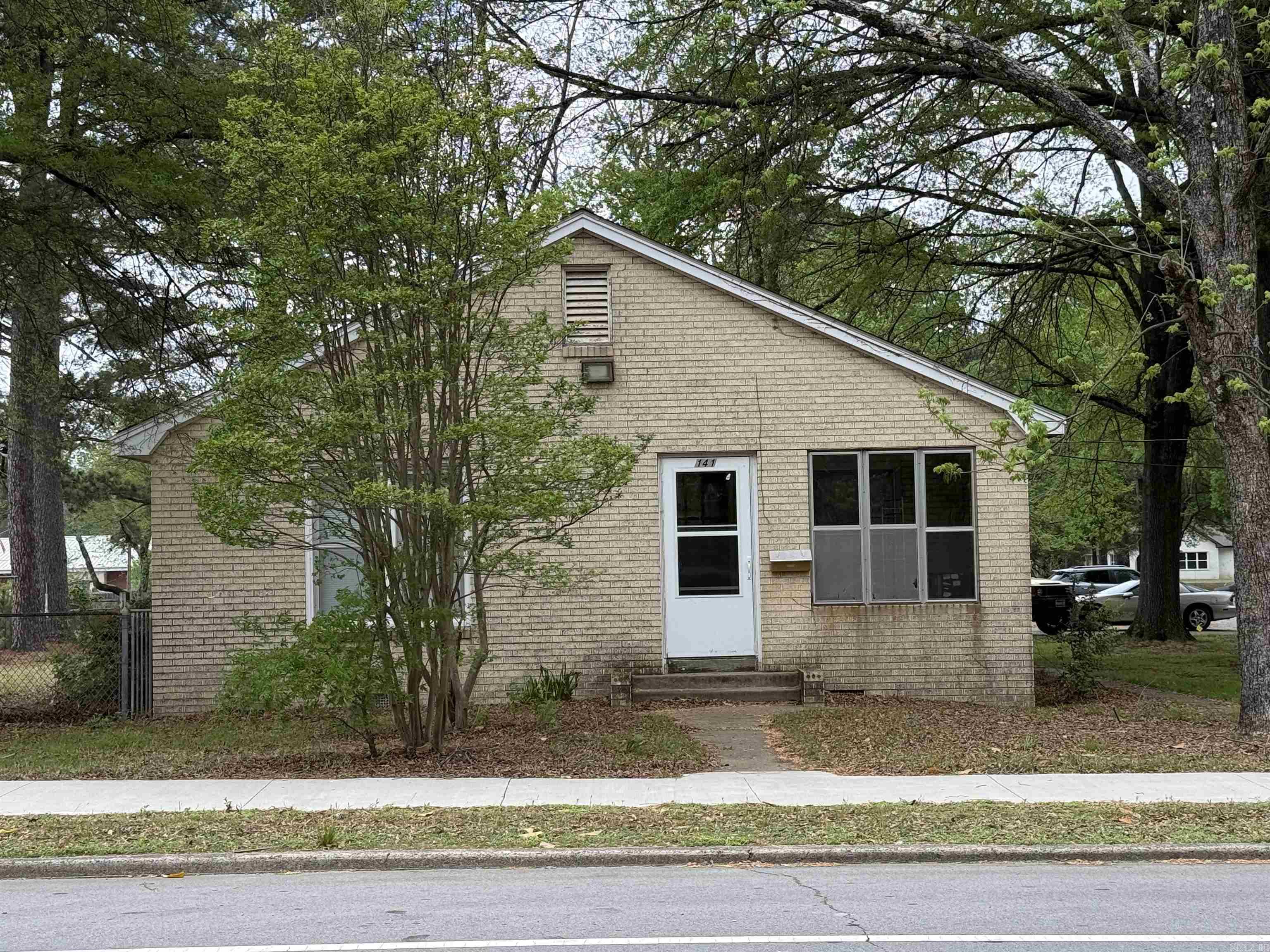 141 Conway Blvd. Property Photo 1