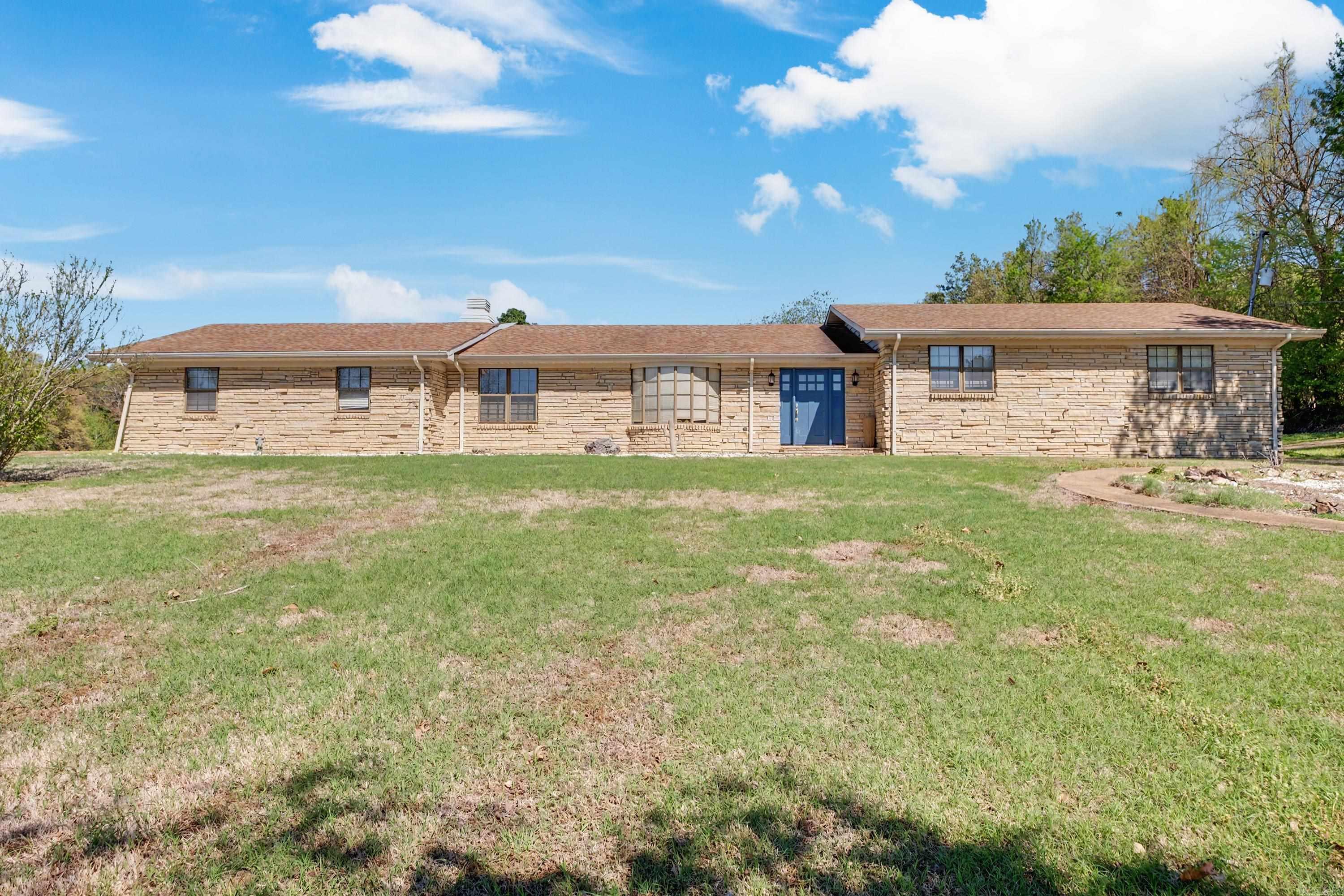 2526 Hwy 242 W Property Photo 1