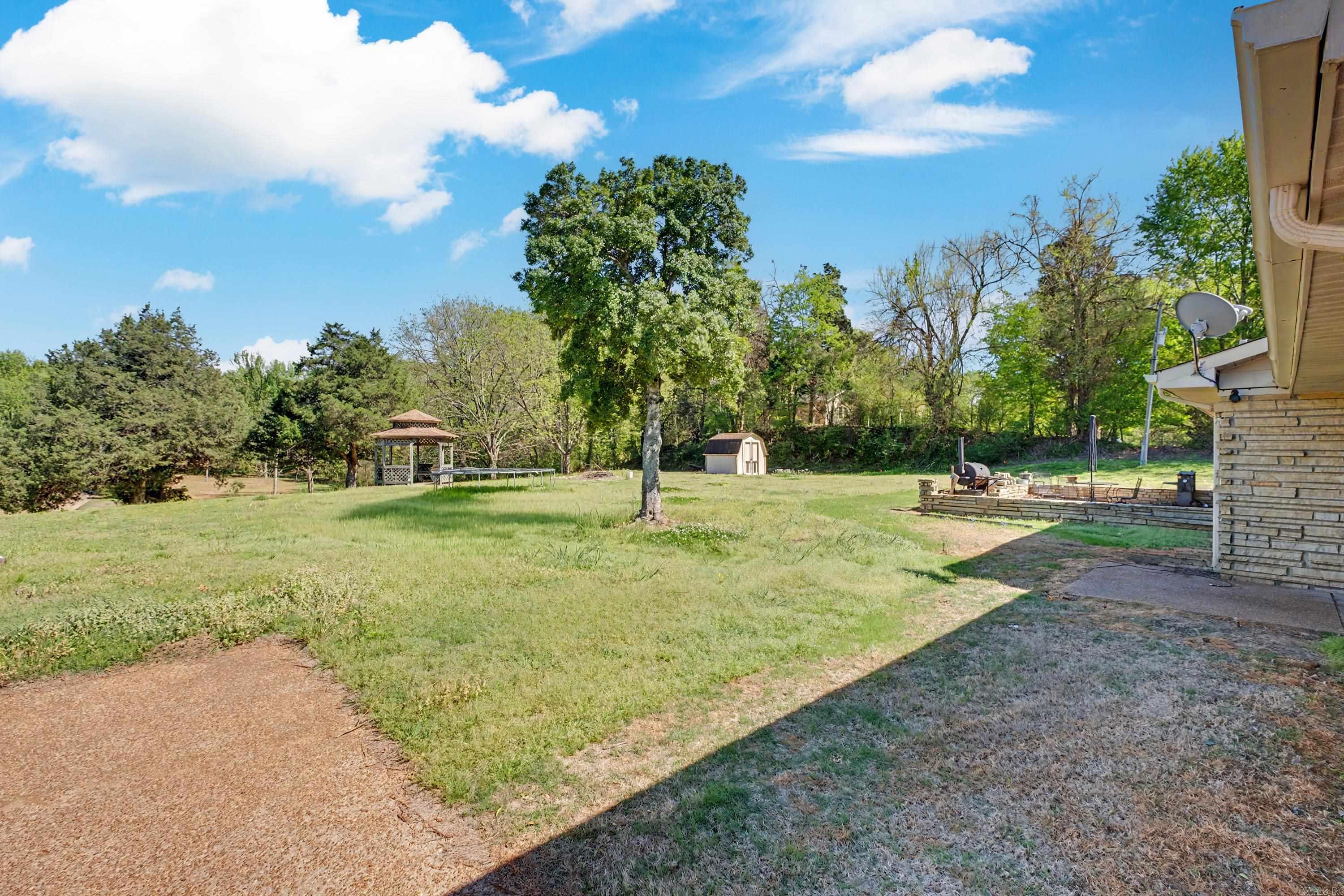 2526 Hwy 242 W Property Photo 3
