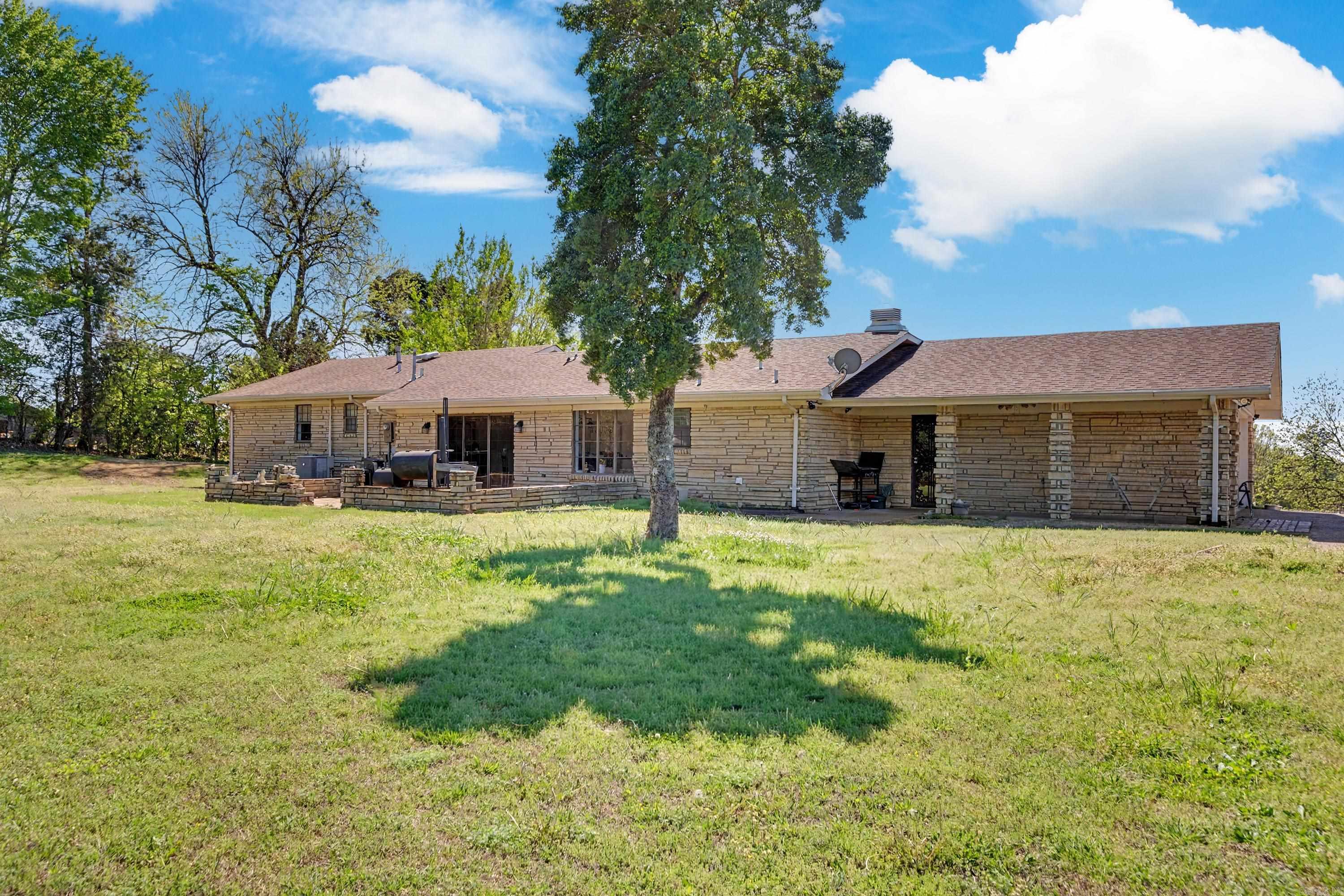 2526 Hwy 242 W Property Photo 4