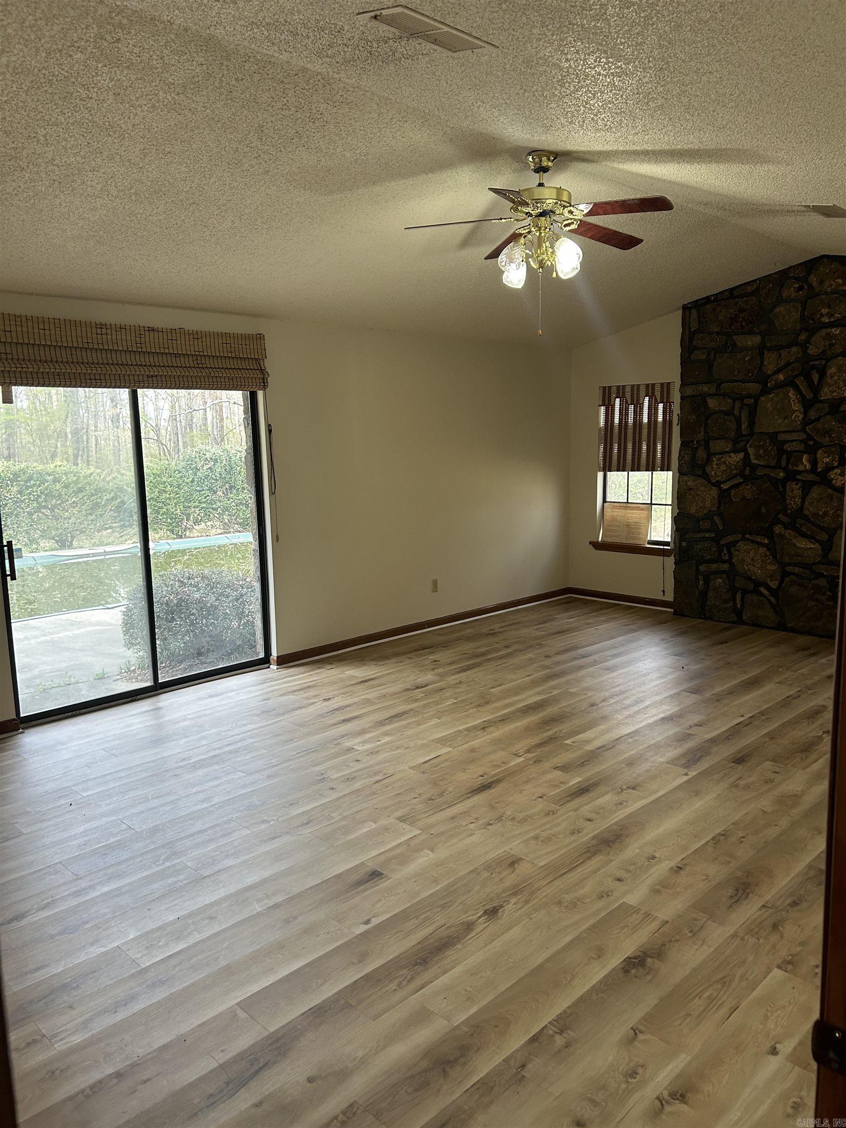 309 Ritchwood Drive Property Photo 5