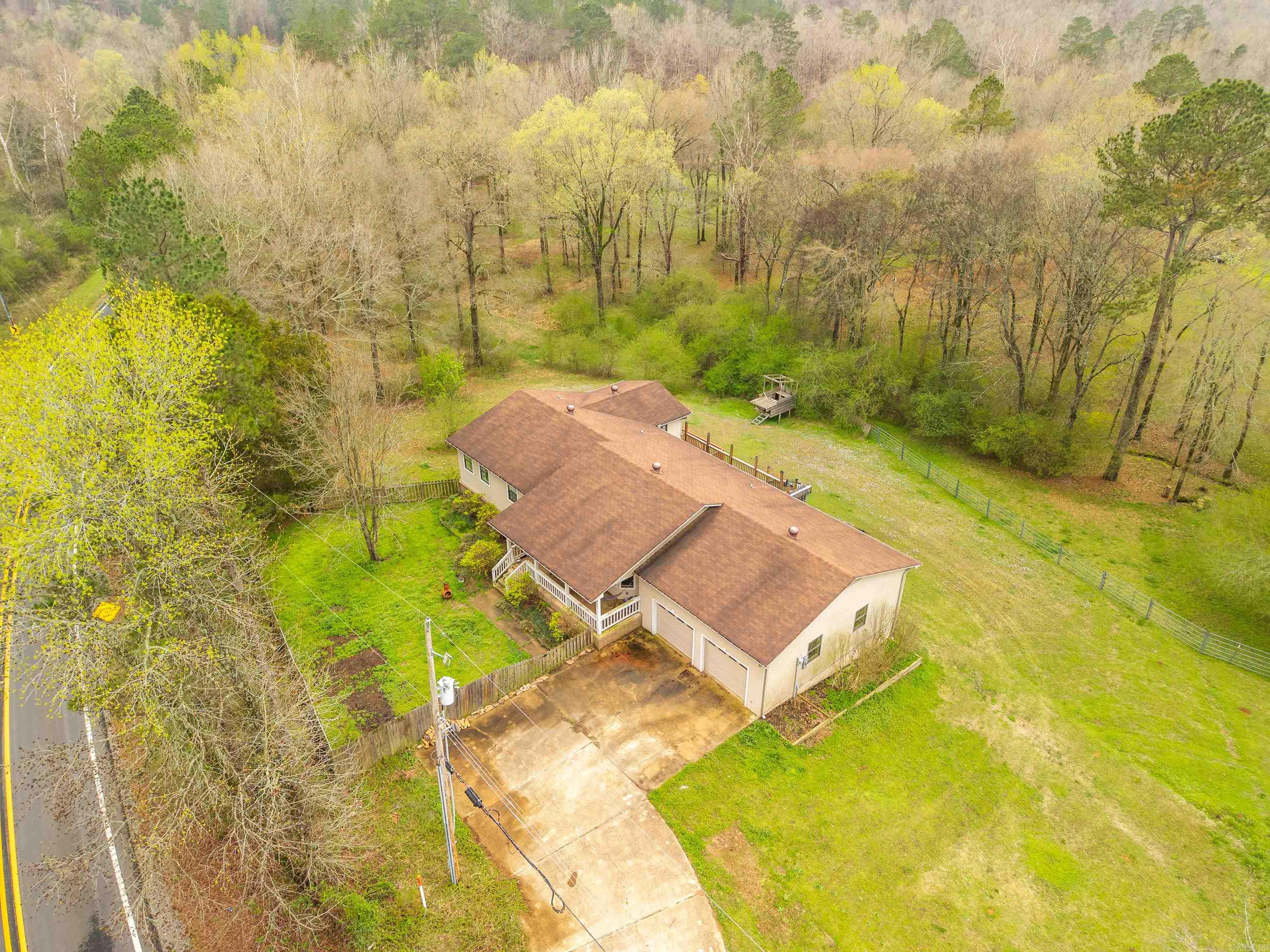 1030 Sunshine Road Property Photo 1
