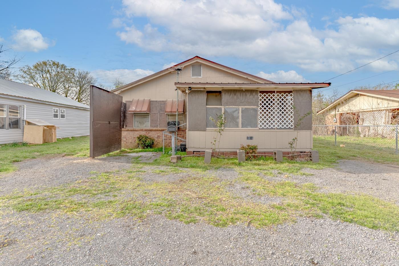 1816 Eubanks Street Property Photo 1