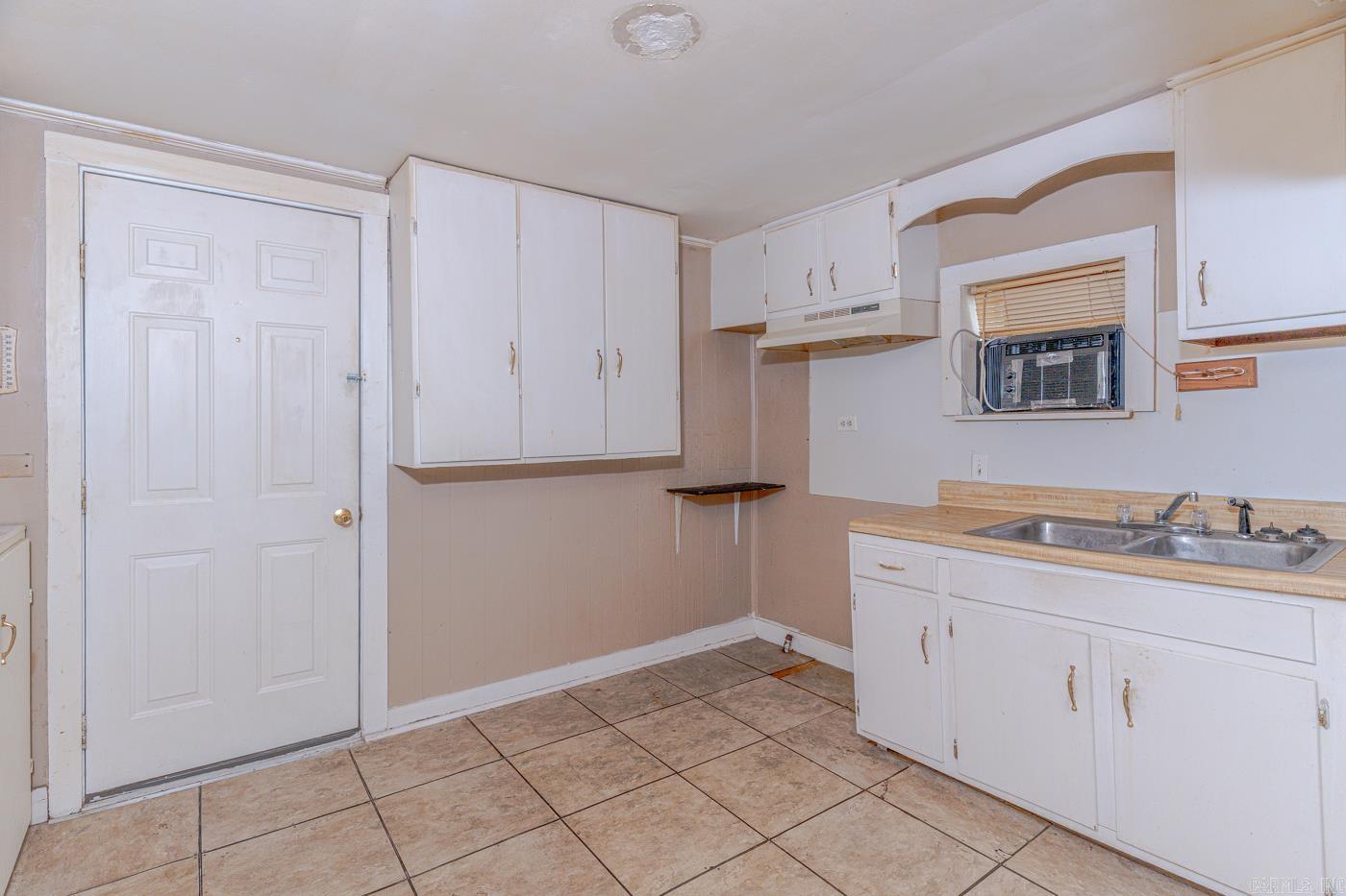 1816 Eubanks Street Property Photo 8