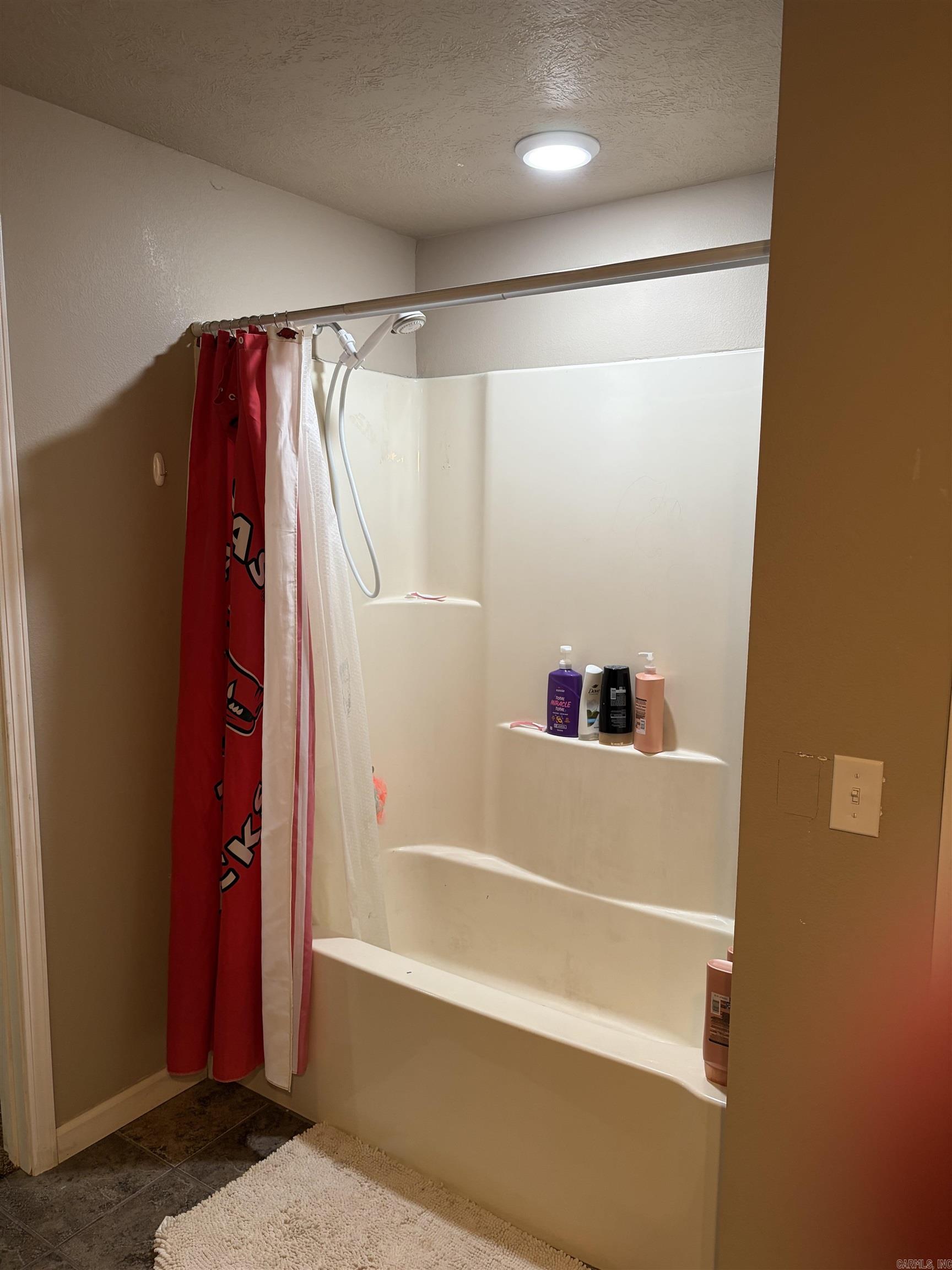 314 N Cedar St Property Photo 16