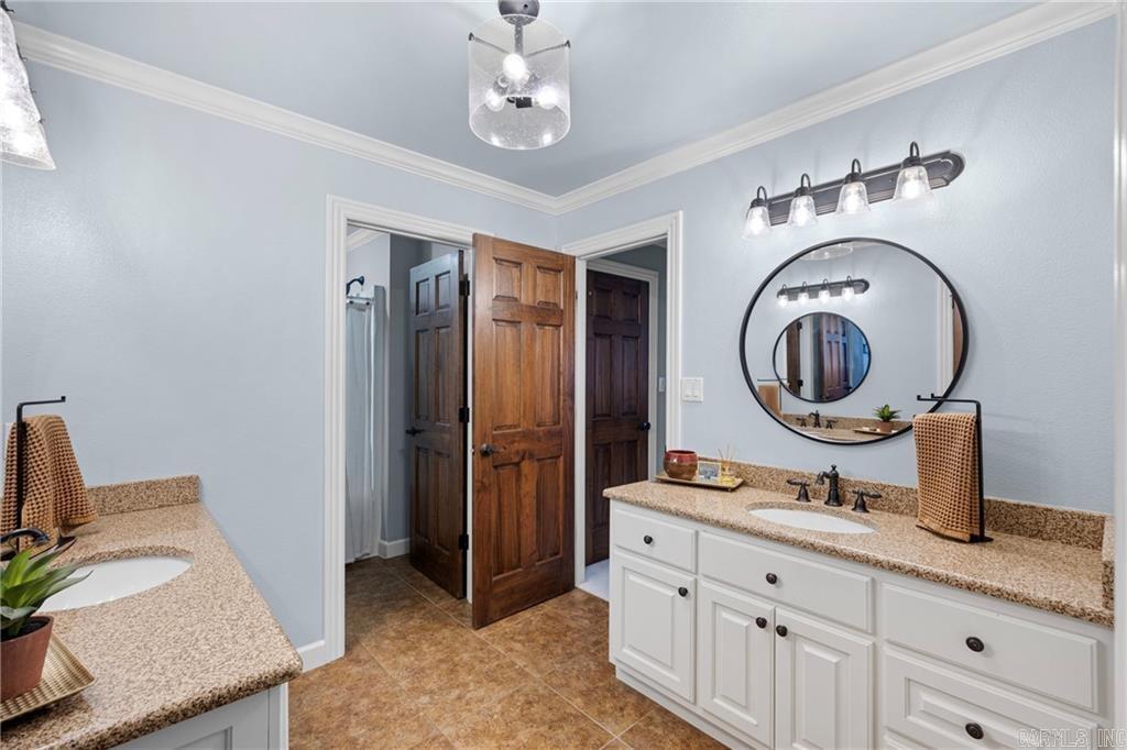 788 Cliff Road Property Photo 40