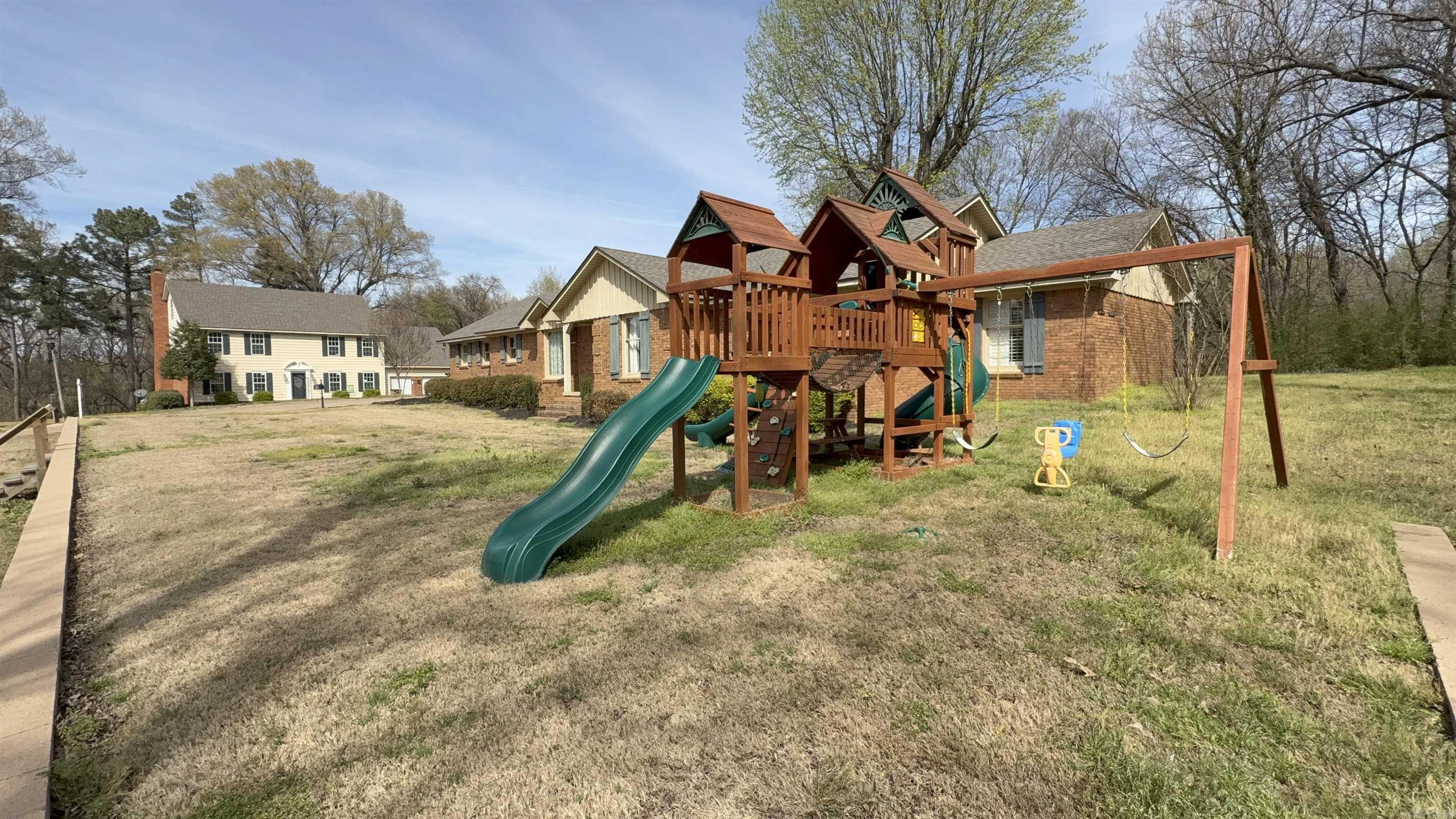 4 Carroll Cv Property Photo 3