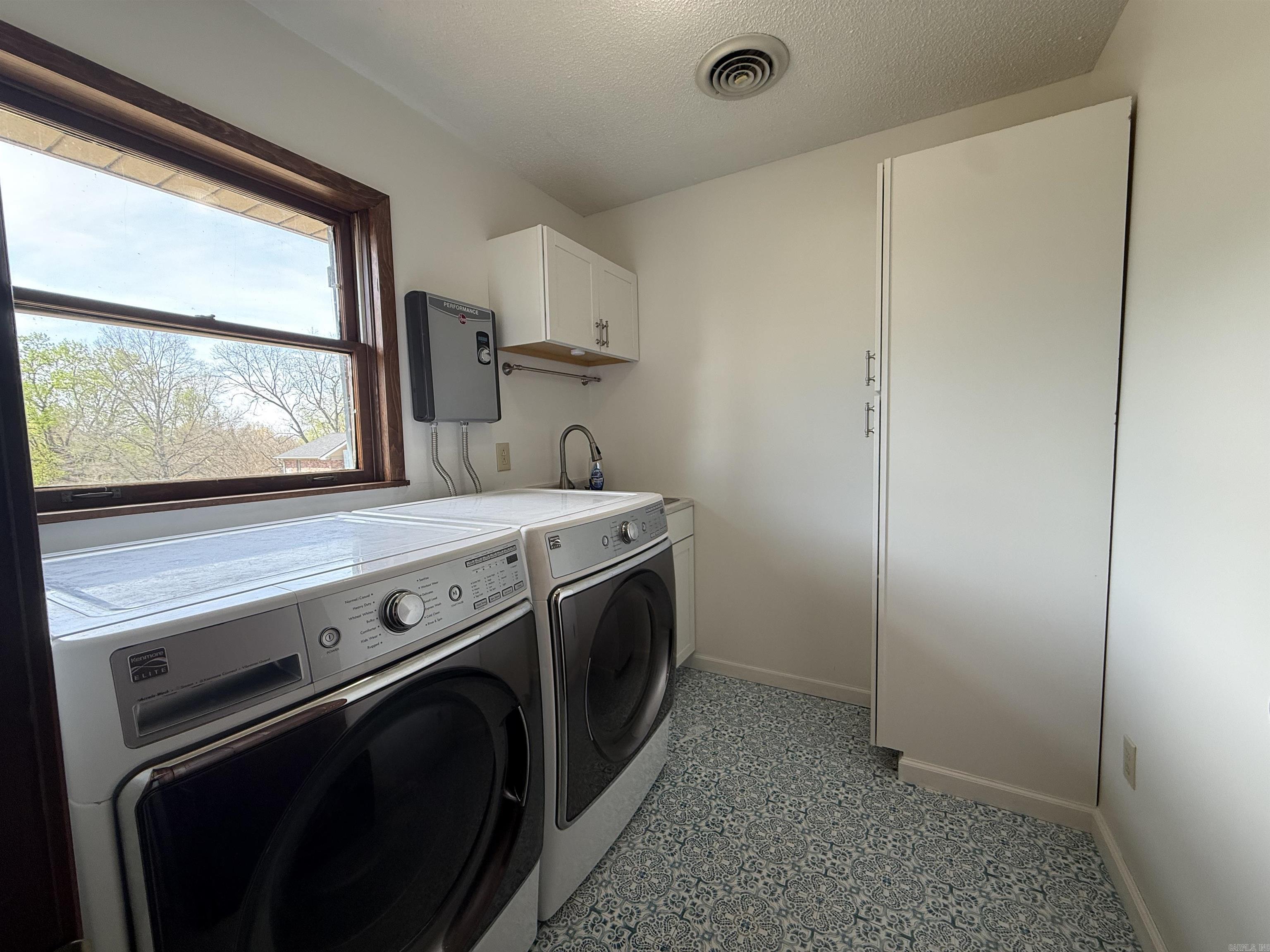 4 Carroll Cv Property Photo 14