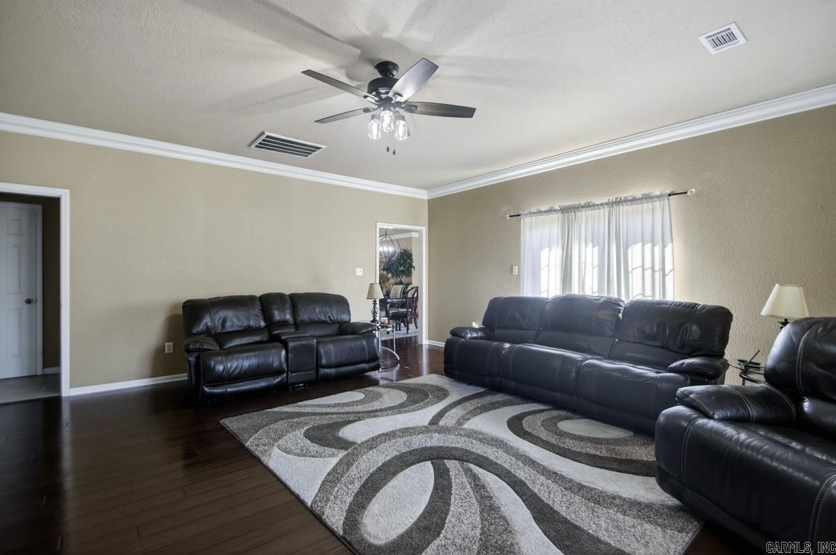 1710 Royal Oaks Drive Property Photo 17