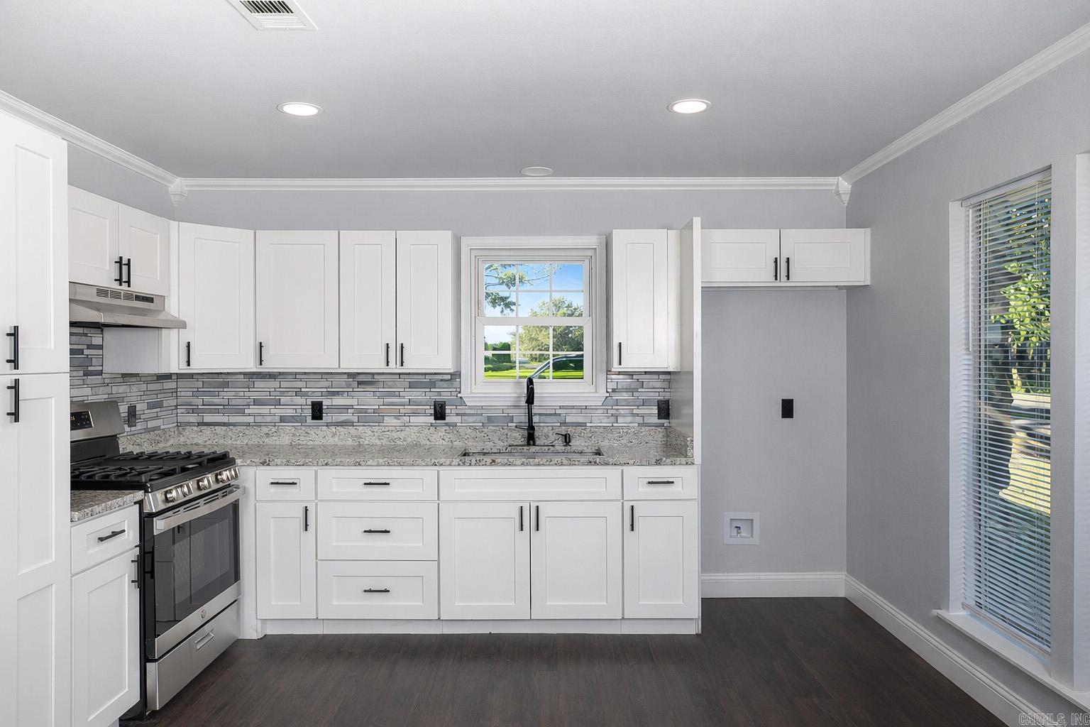 3602 Mobile Property Photo 8