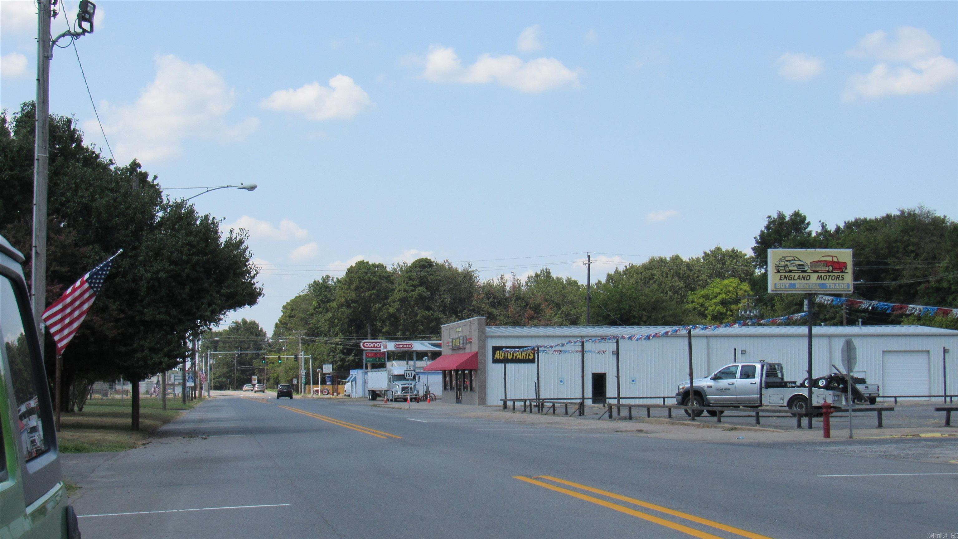109 S Main Street Property Photo 4