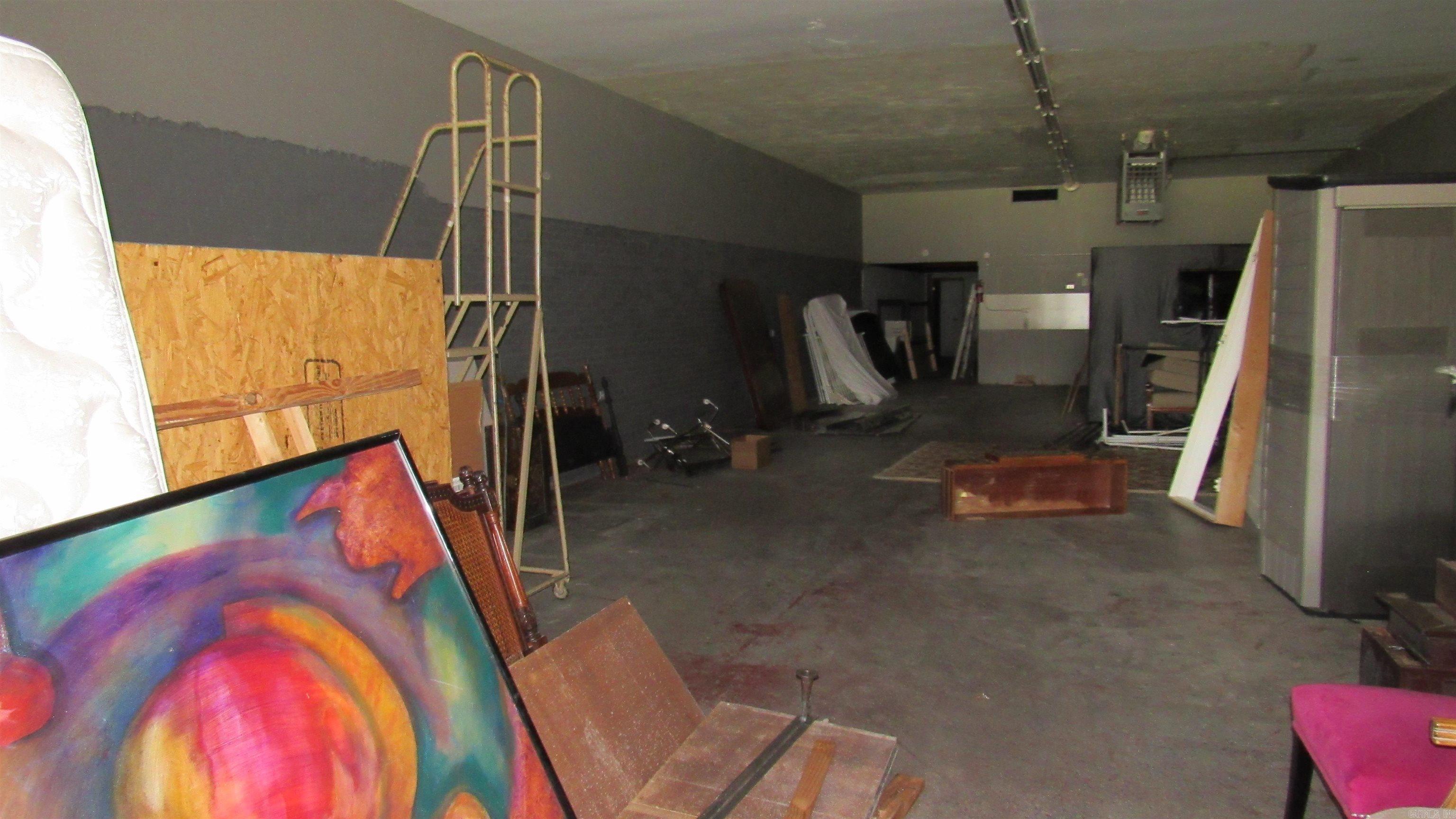 109 S Main Street Property Photo 14