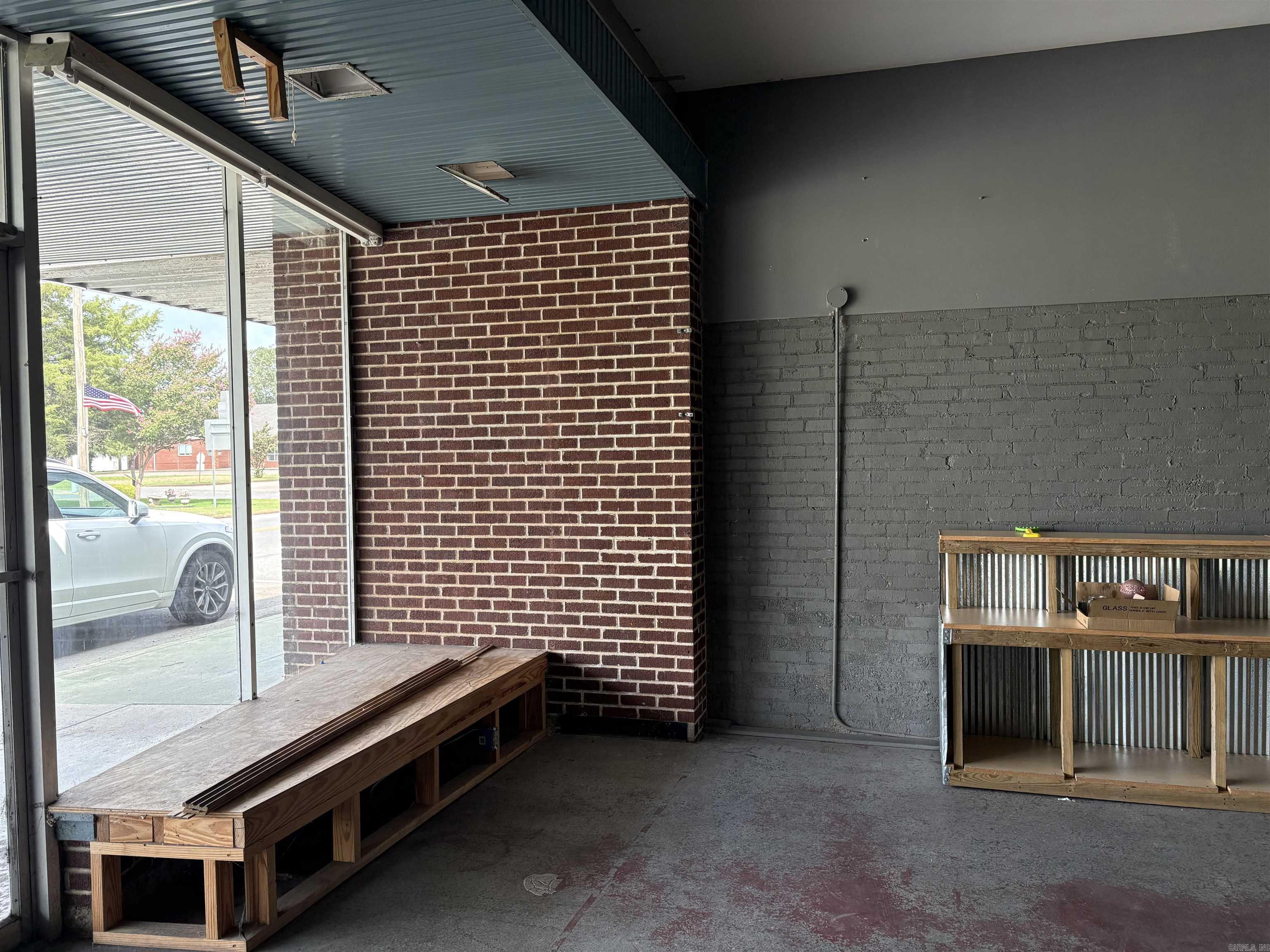 109 S Main Street Property Photo 15