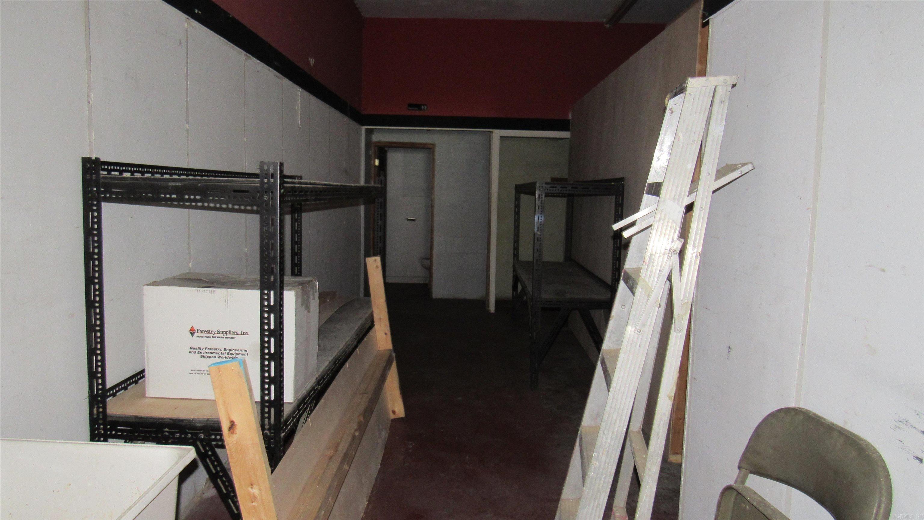 109 S Main Street Property Photo 17