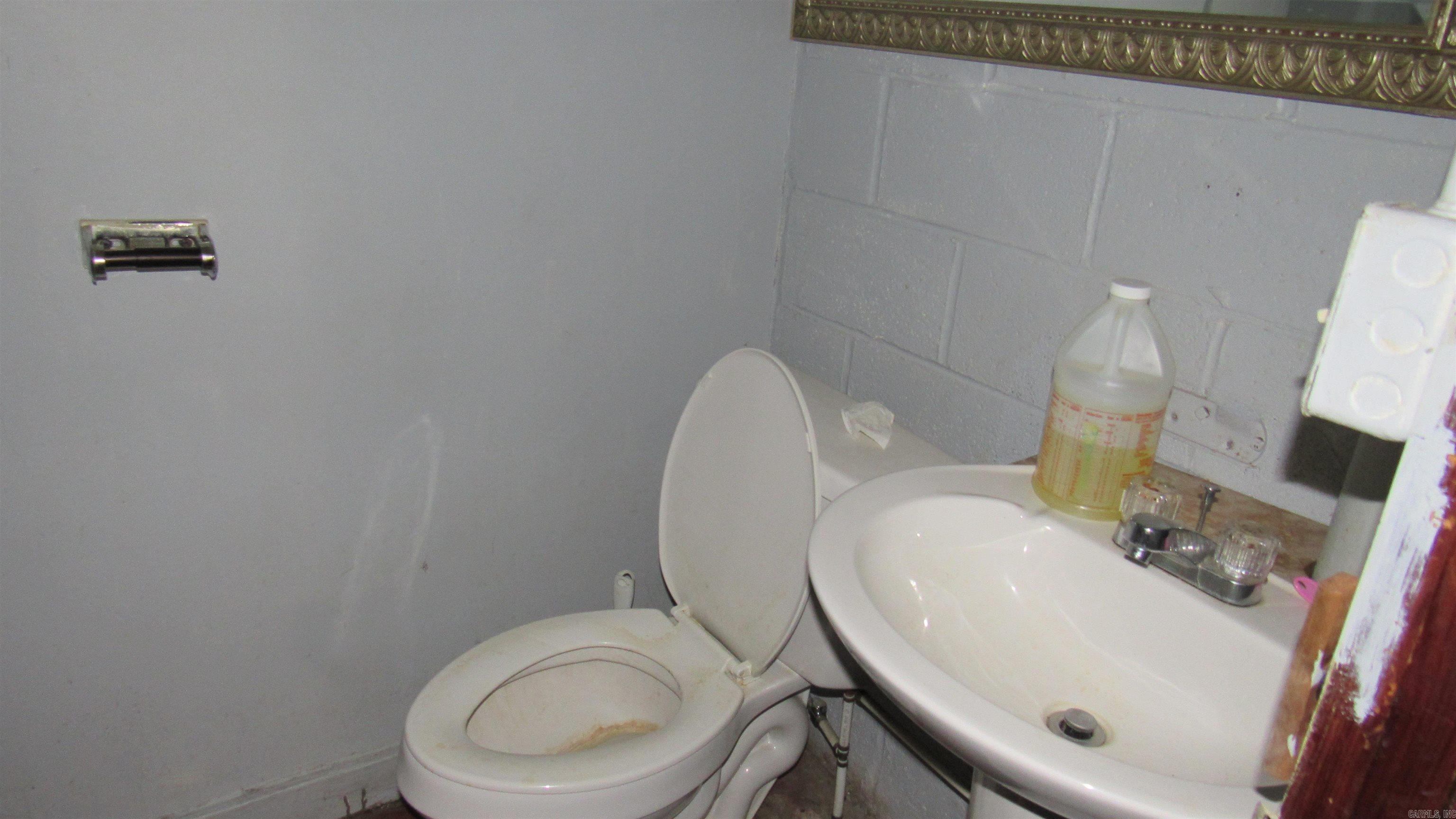 109 S Main Street Property Photo 24