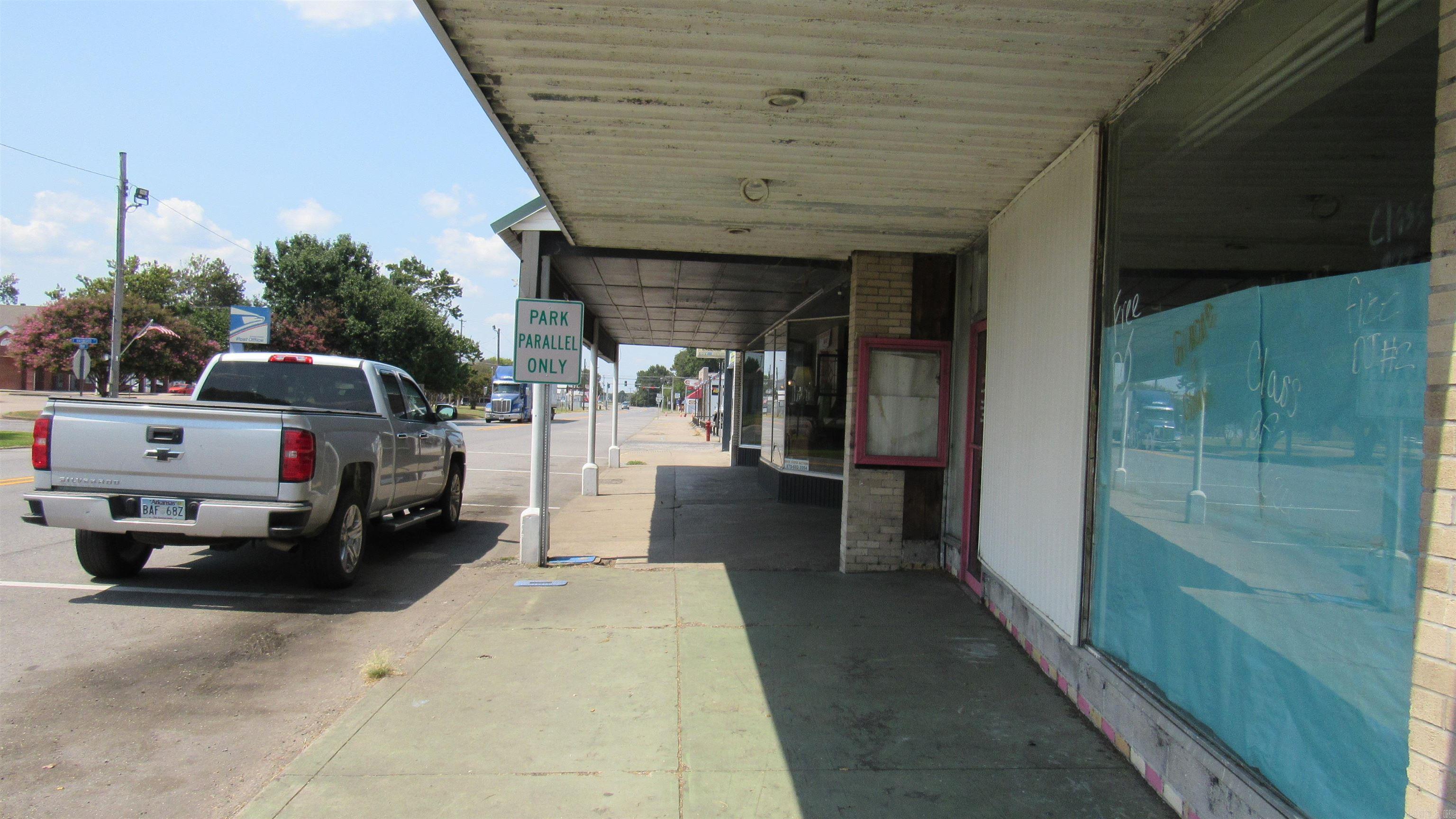 109 S Main Street Property Photo 28