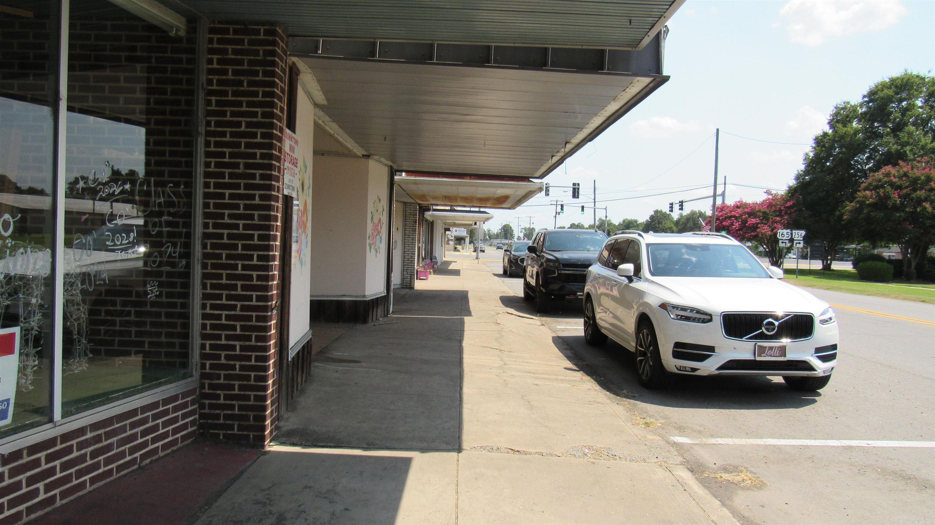 109 S Main Street Property Photo 29
