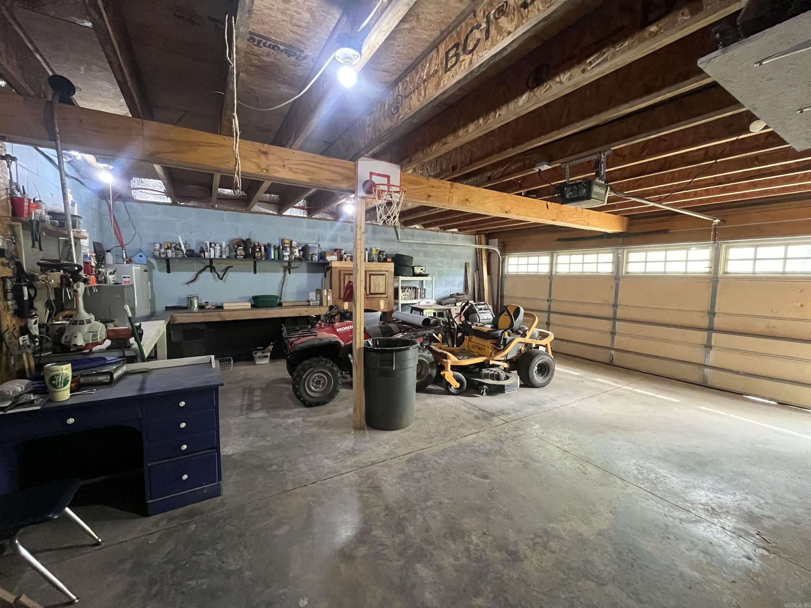 286 Pr 1597 Property Photo 32