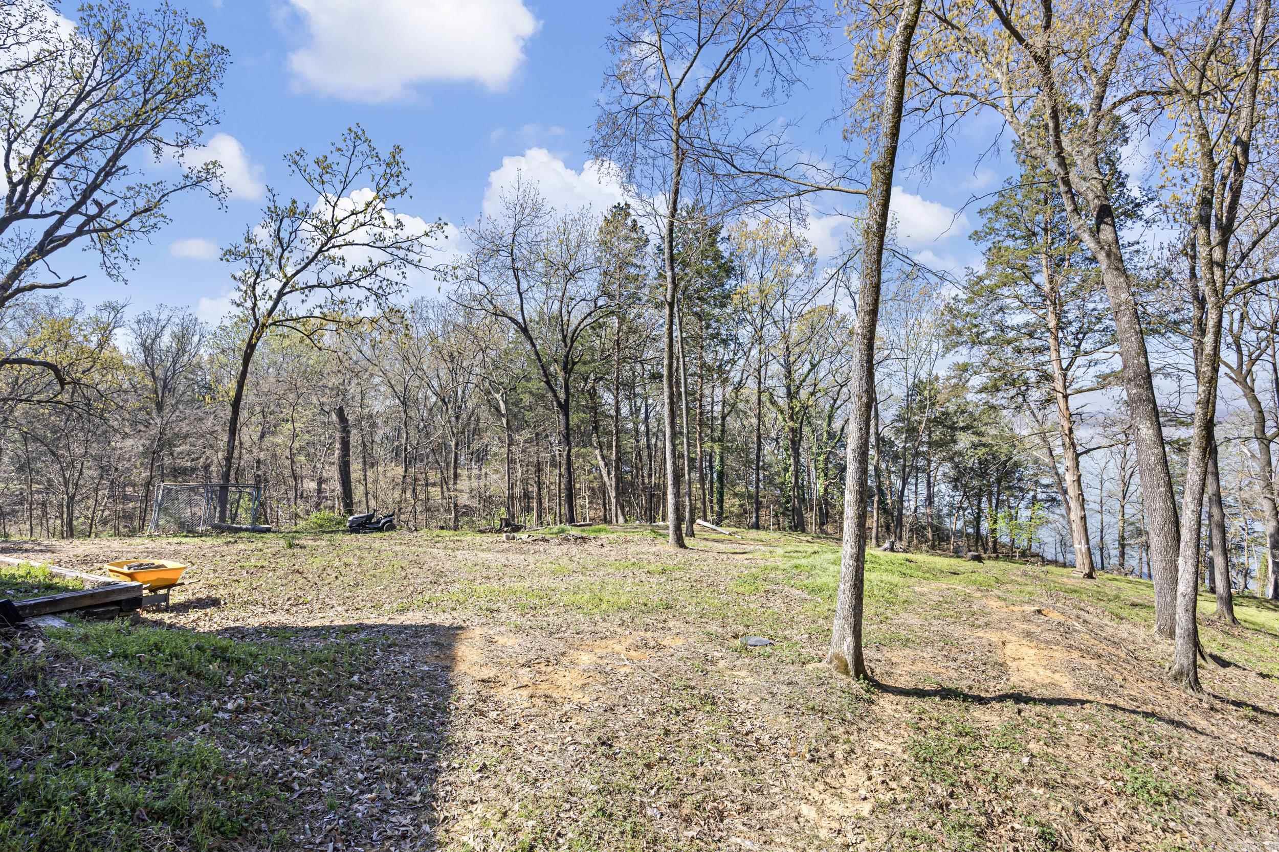286 Pr 1597 Property Photo 41