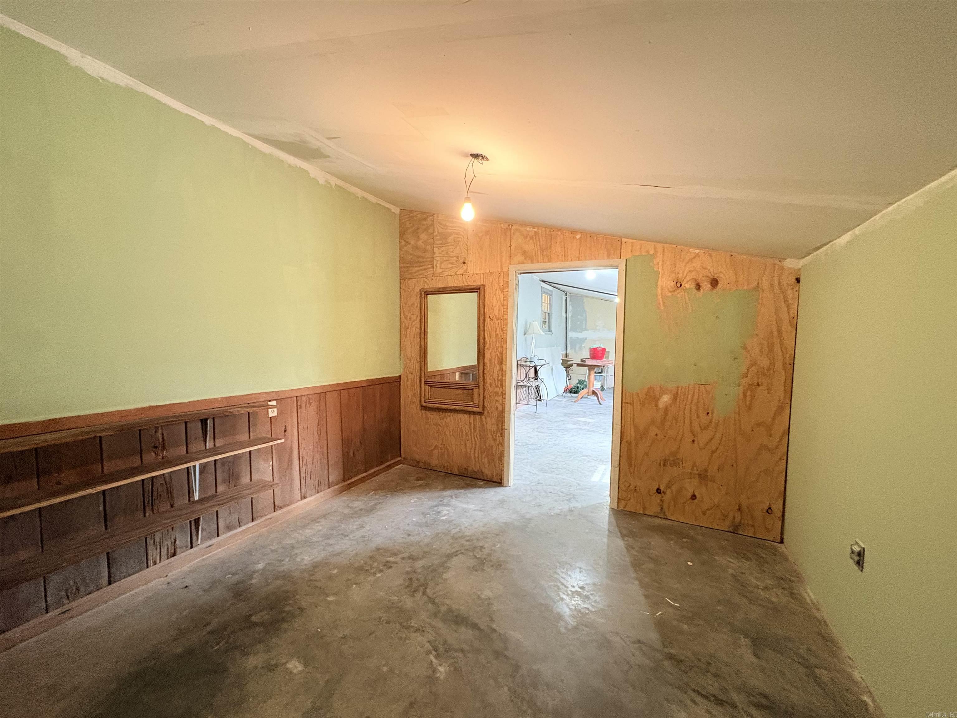 616 N 2nd Avenue Property Photo 25