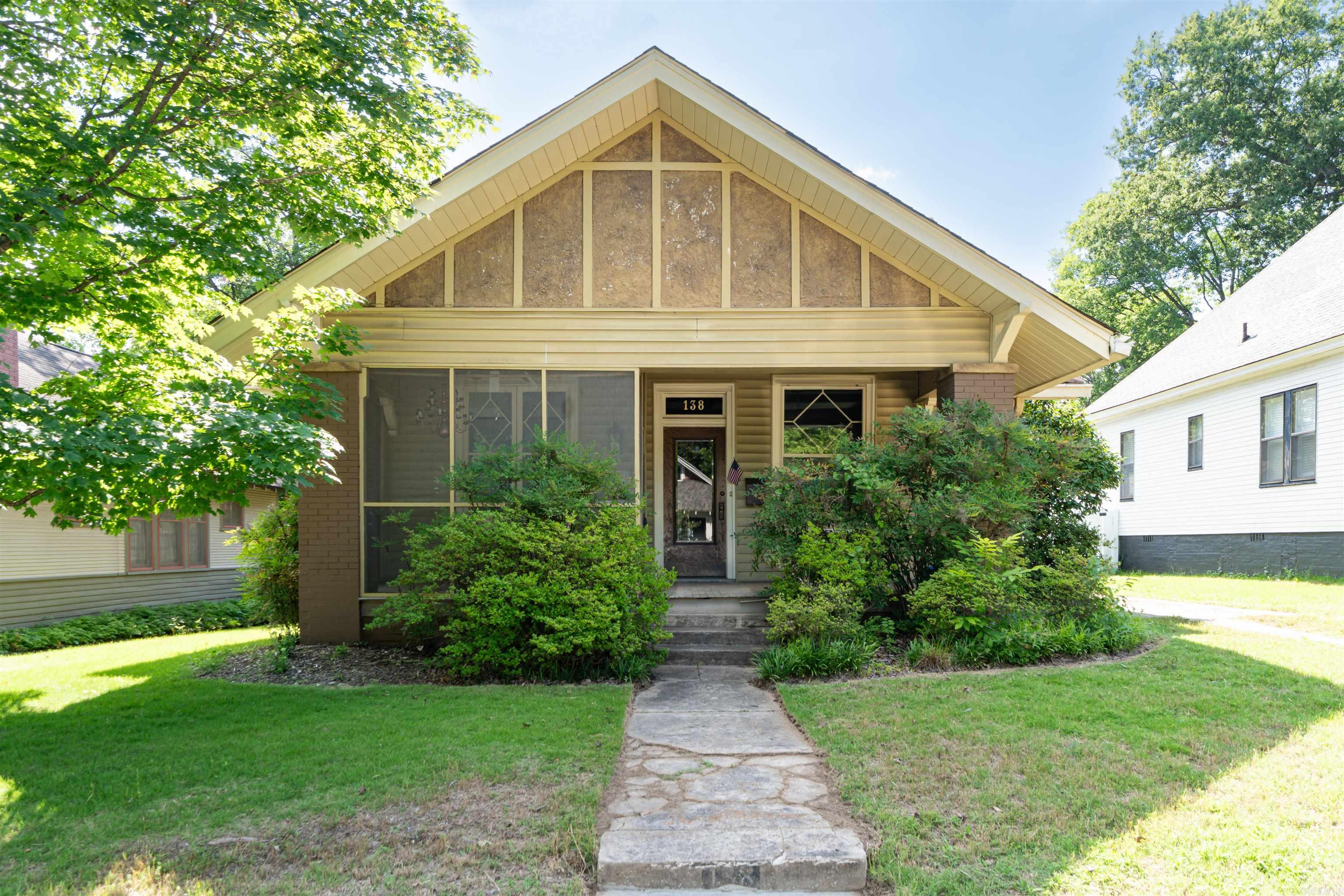 138 Booker Street Property Photo 1