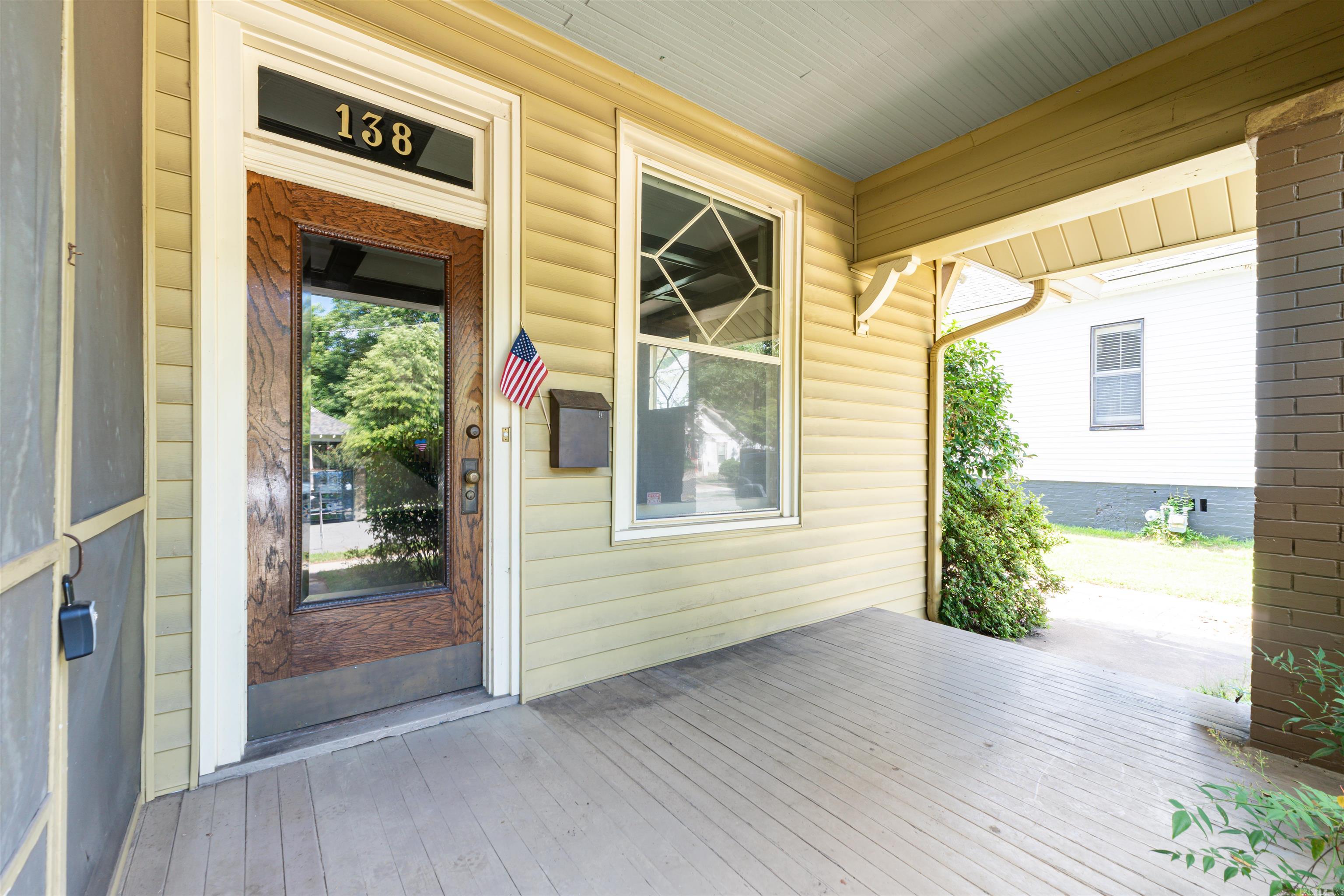 138 Booker Street Property Photo 2