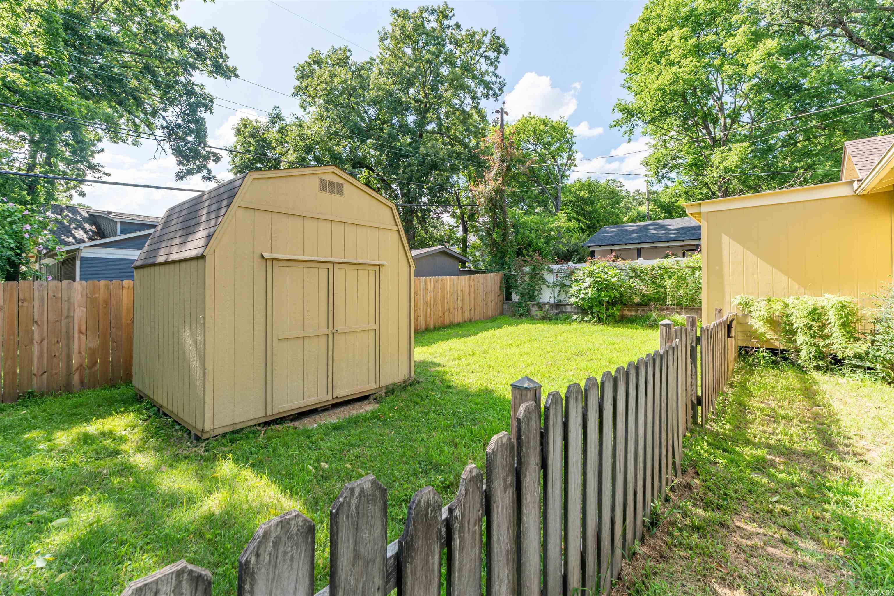 138 Booker Street Property Photo 45
