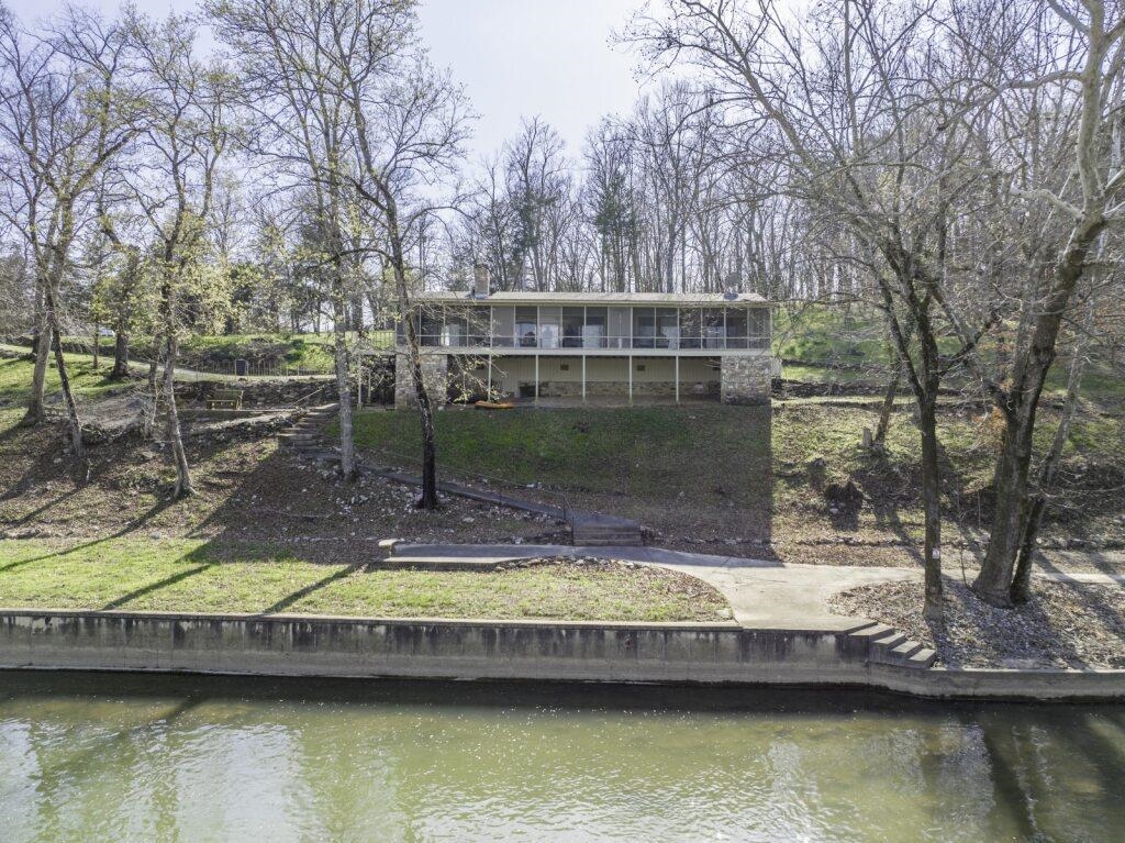 276 Bee Run Road Property Photo 4