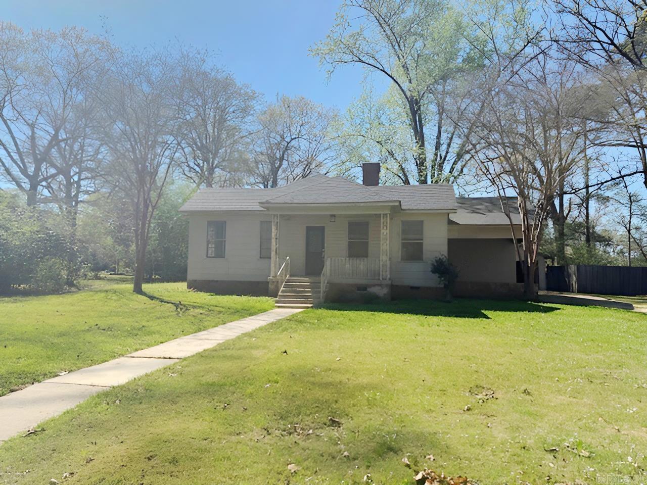 802 Elm Street Property Photo 1