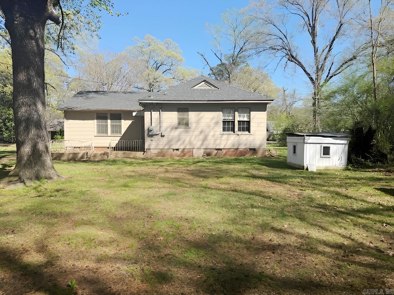 802 Elm Street Property Photo 2