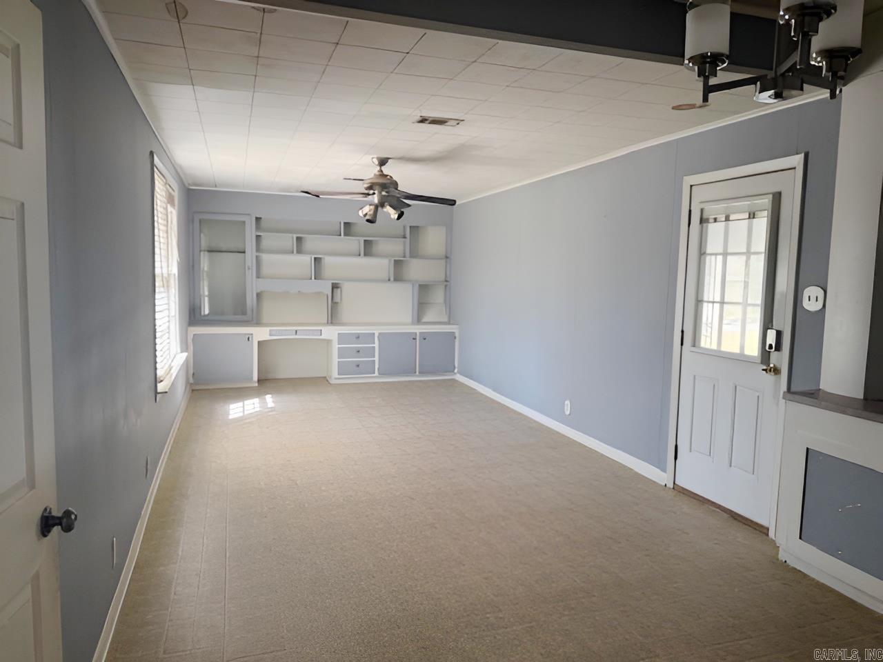 802 Elm Street Property Photo 6