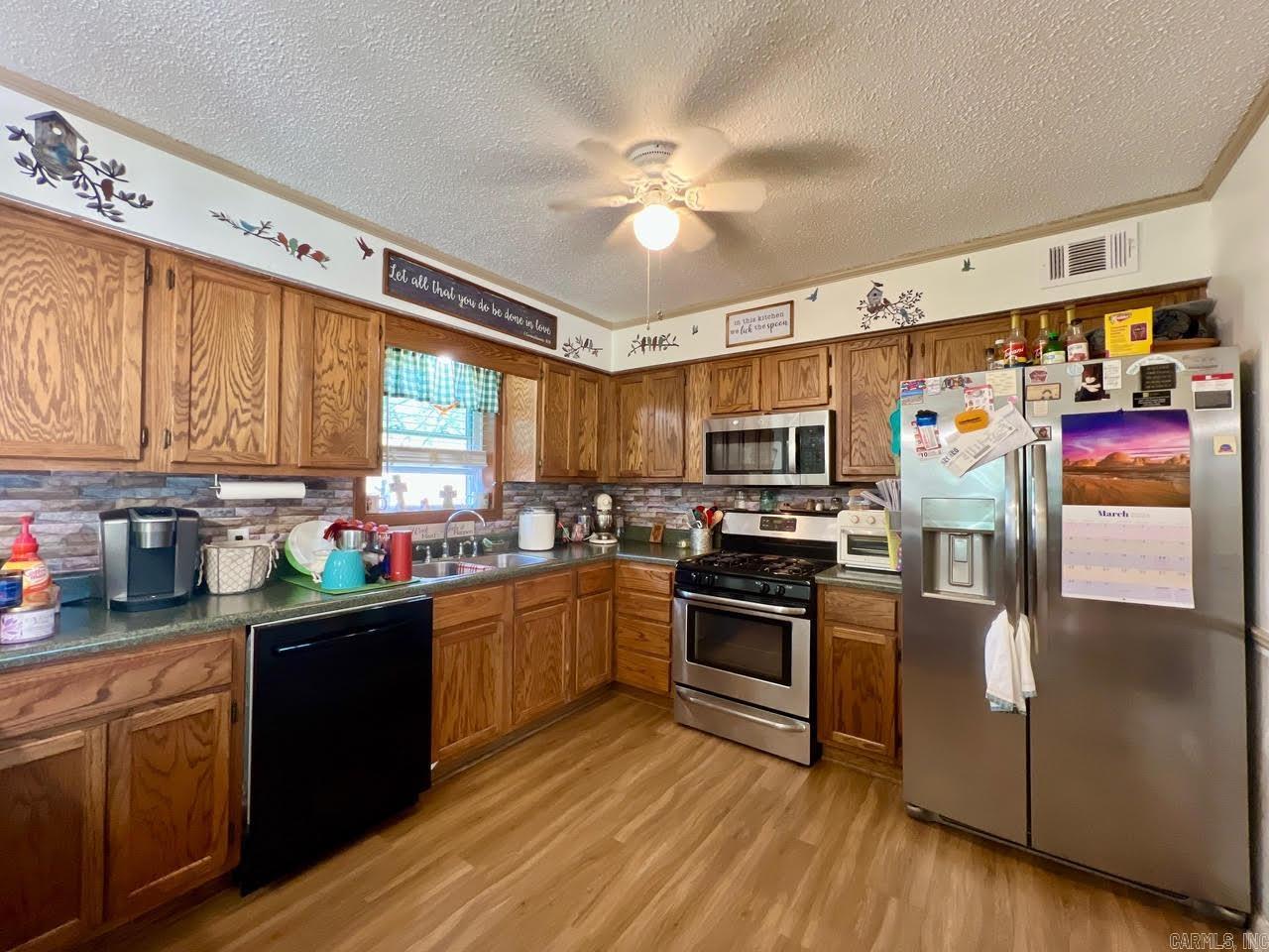 1815 N Bryant Street Property Photo 12