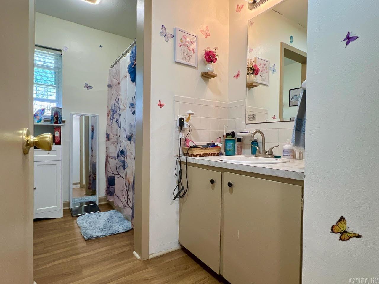 1815 N Bryant Street Property Photo 17