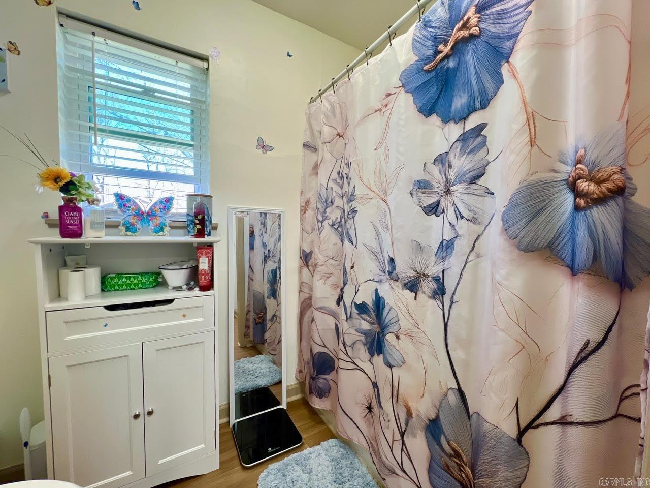 1815 N Bryant Street Property Photo 18