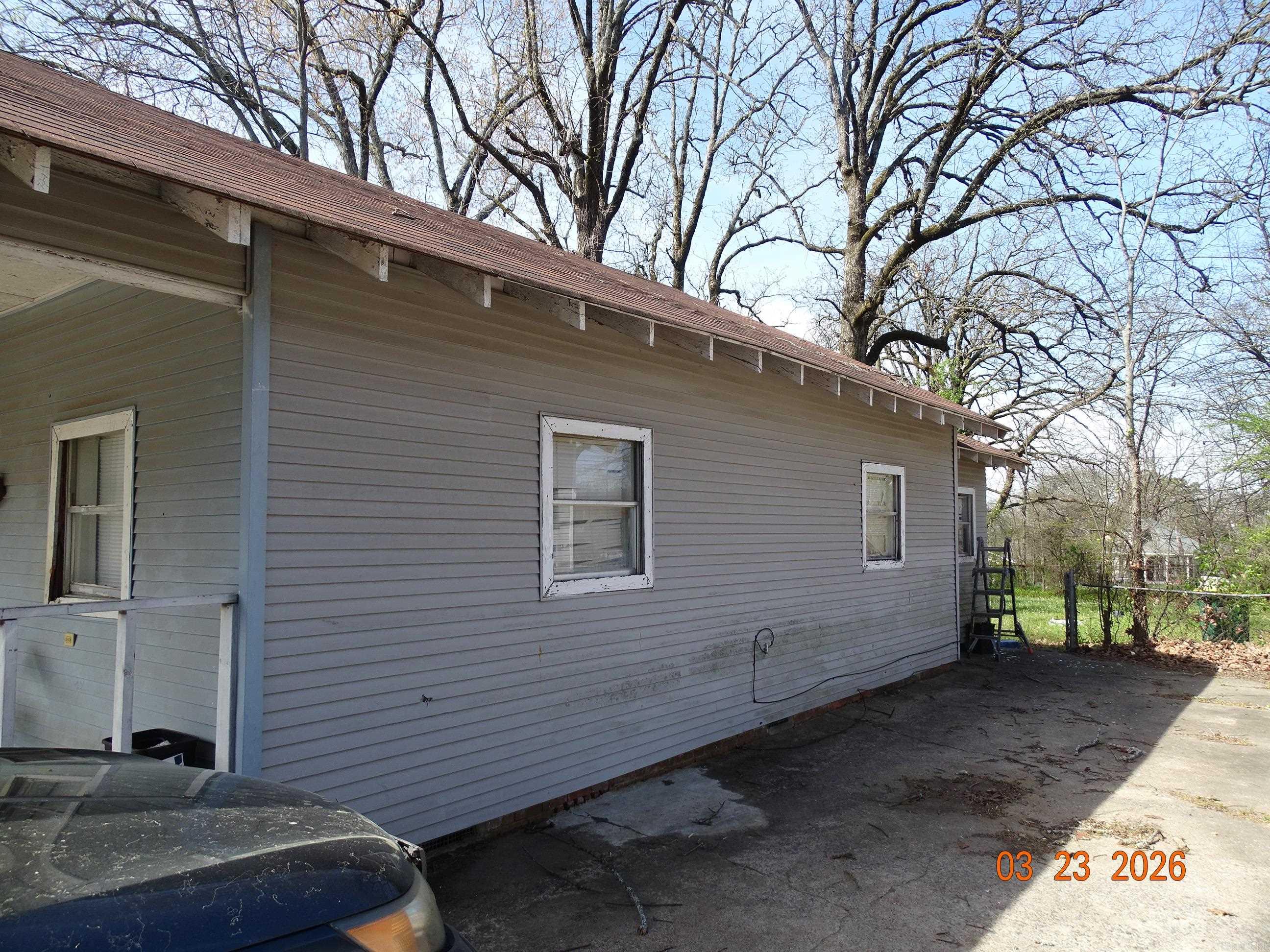 2006 S Valentine Street Property Photo 3
