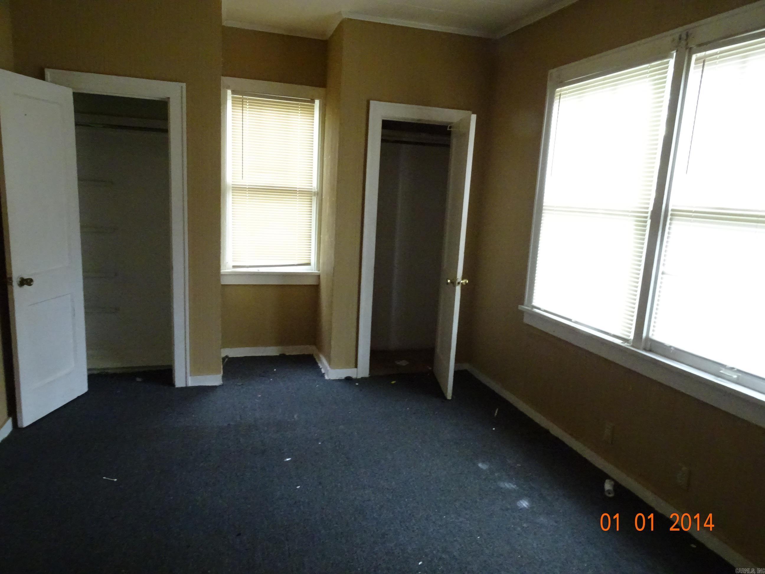 1815 Thayer Street Property Photo 11