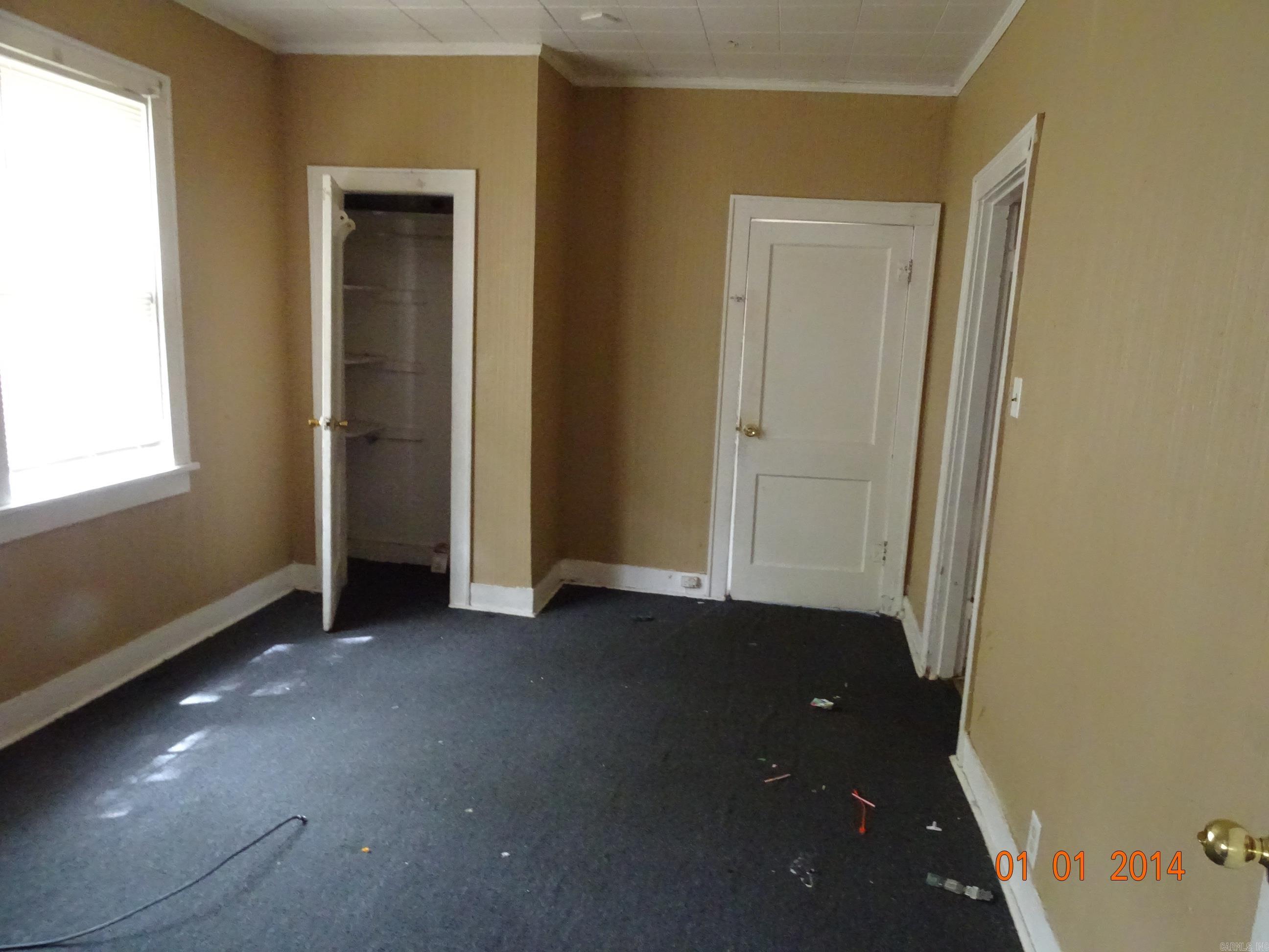1815 Thayer Street Property Photo 12