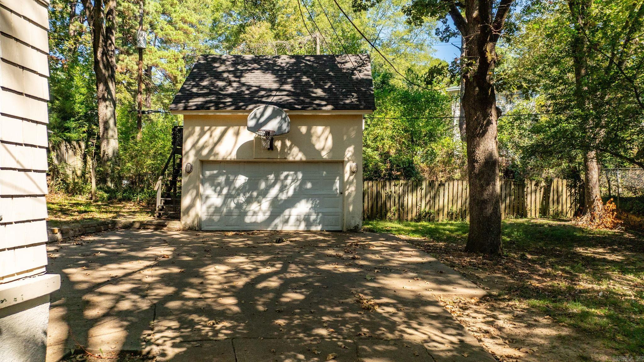 203 Midland Street Property Photo 46