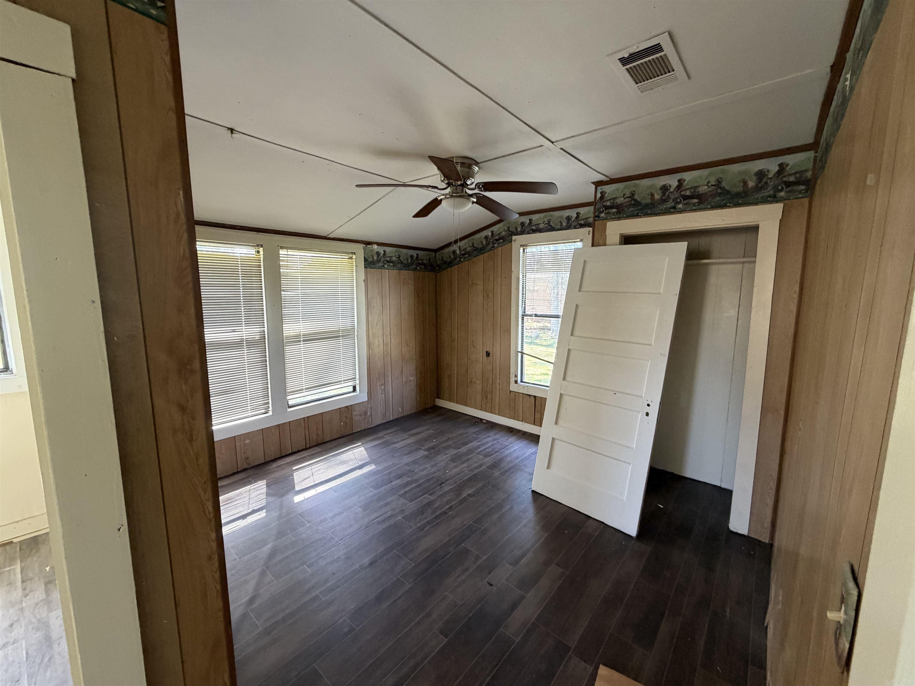 206 E First St Property Photo 10