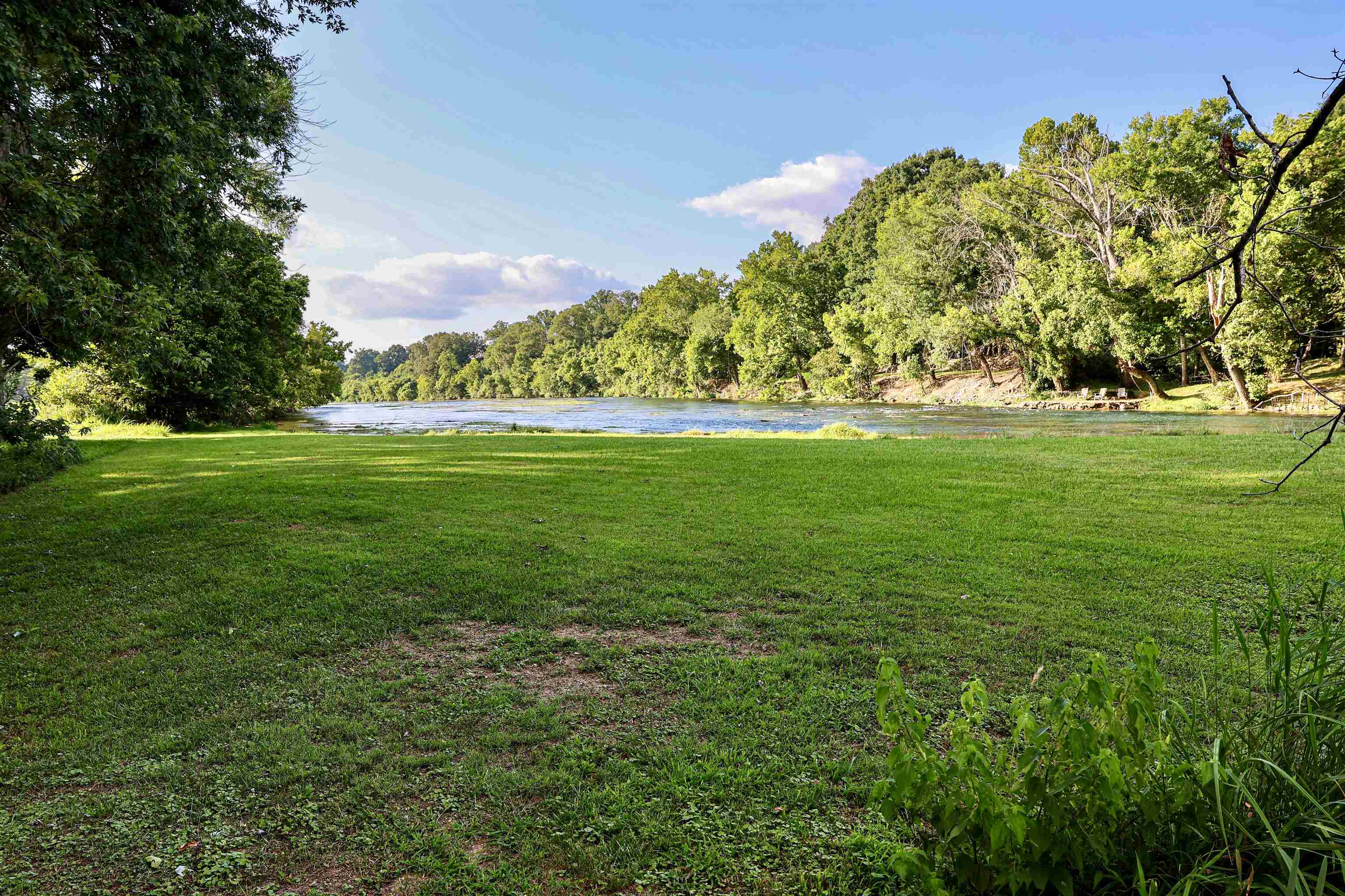 620 Riverview Drive Property Photo 1